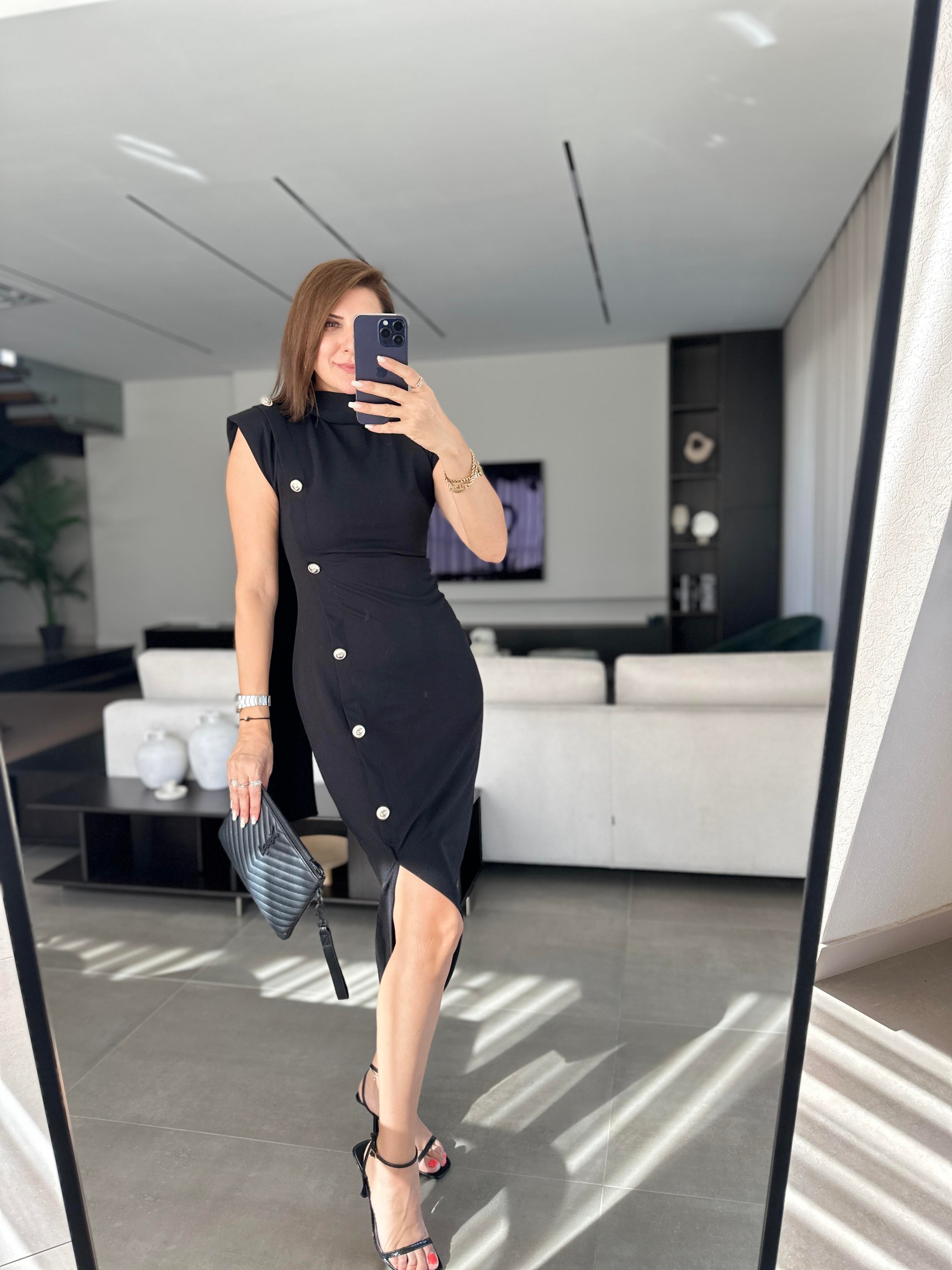 Yandan Düğmeli Crep Kumaş Elbise