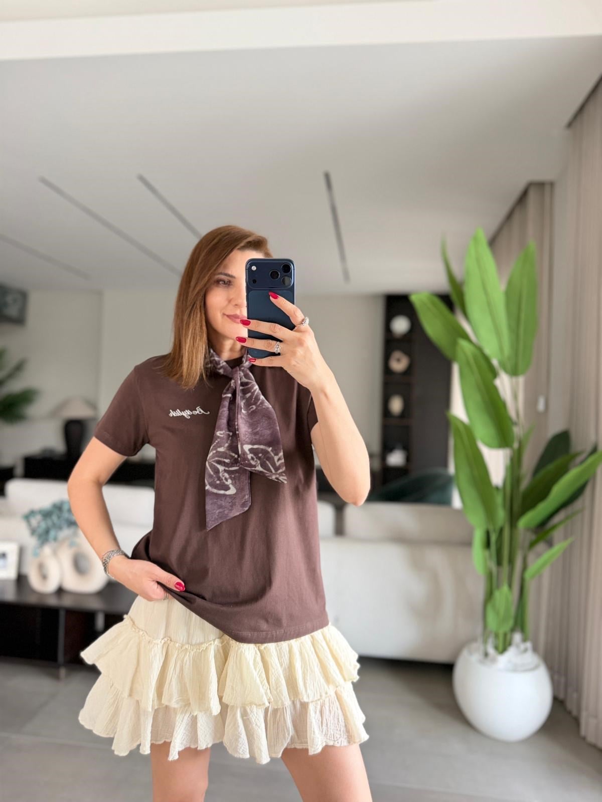 Yazı Baskılı Yaka Fularlı T-shirt