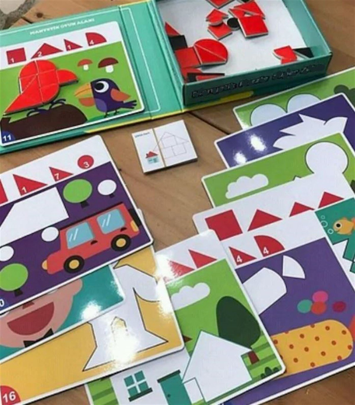 Manyetik Tangram Aktivite Kutusu