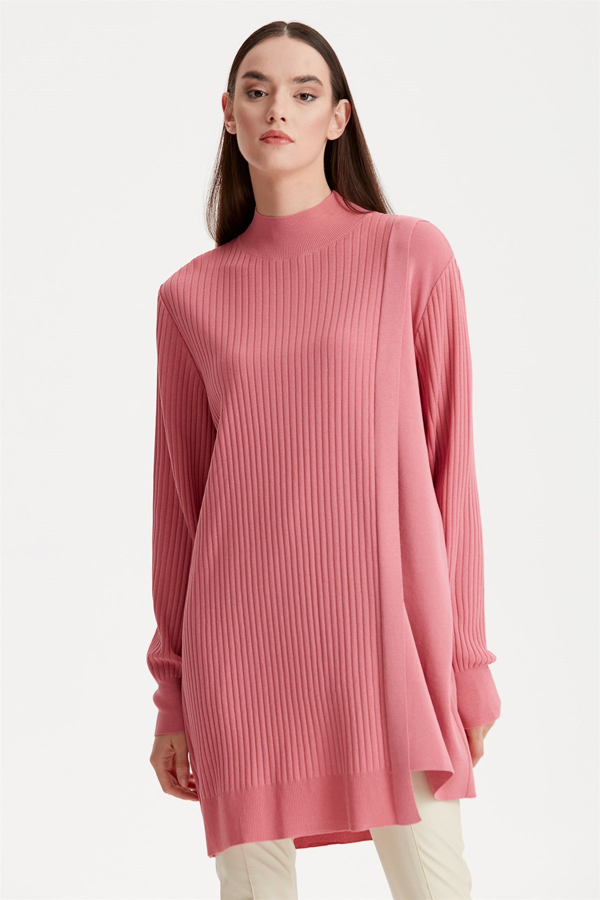 ASİMETRİK DETAYLI RAYON TUNİK PEMBE