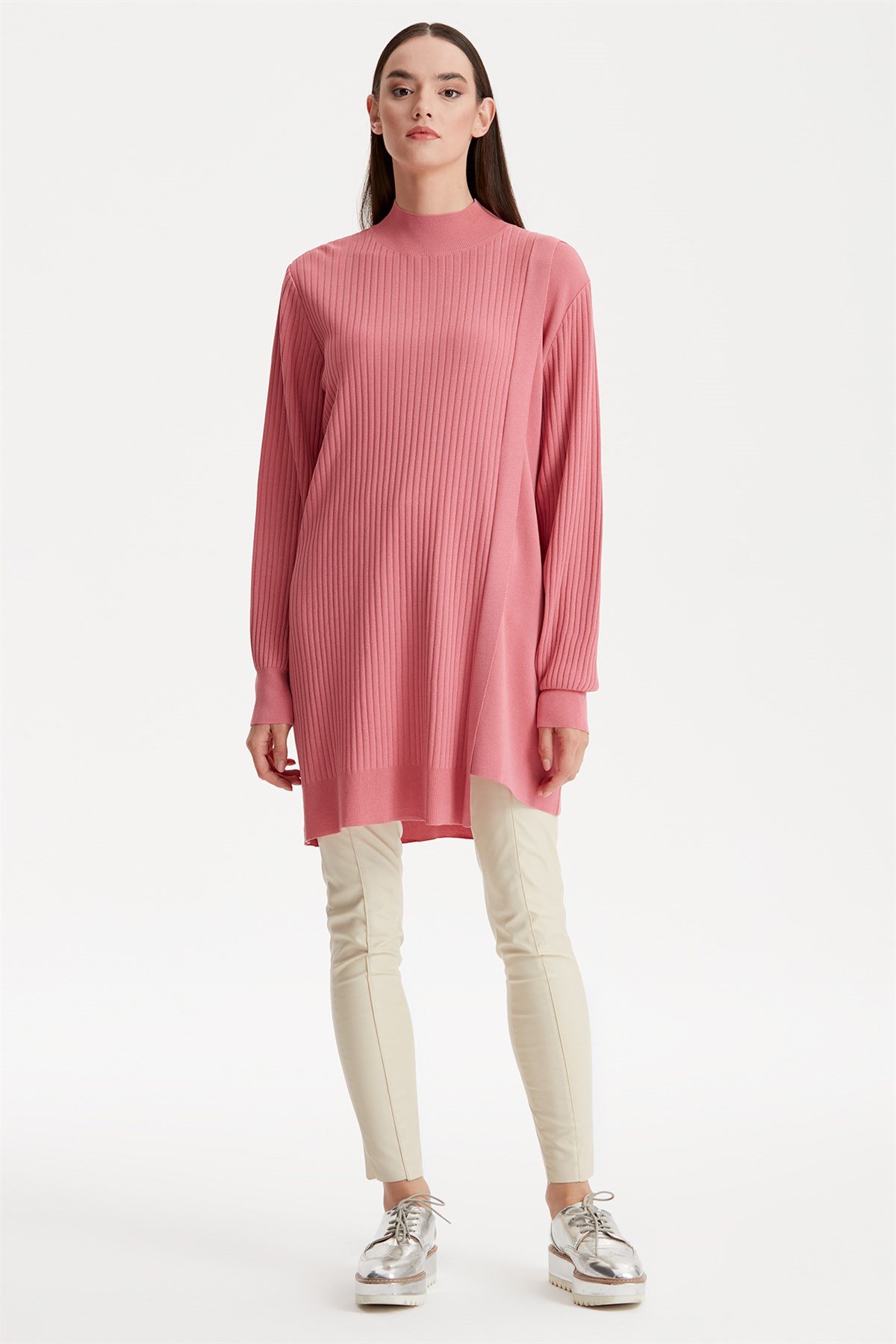 ASİMETRİK DETAYLI RAYON TUNİK PEMBE