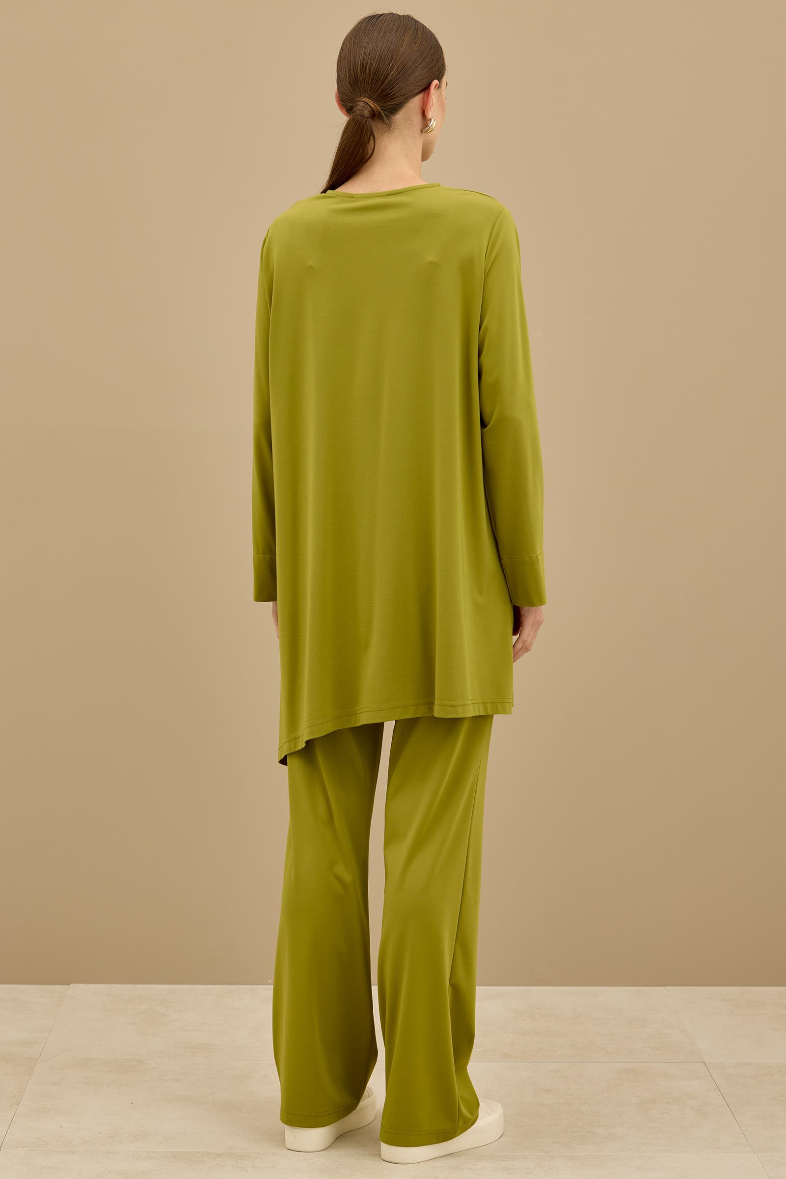 Asimetrik Kesimli Aksesuar Detaylı Takim YEŞİL