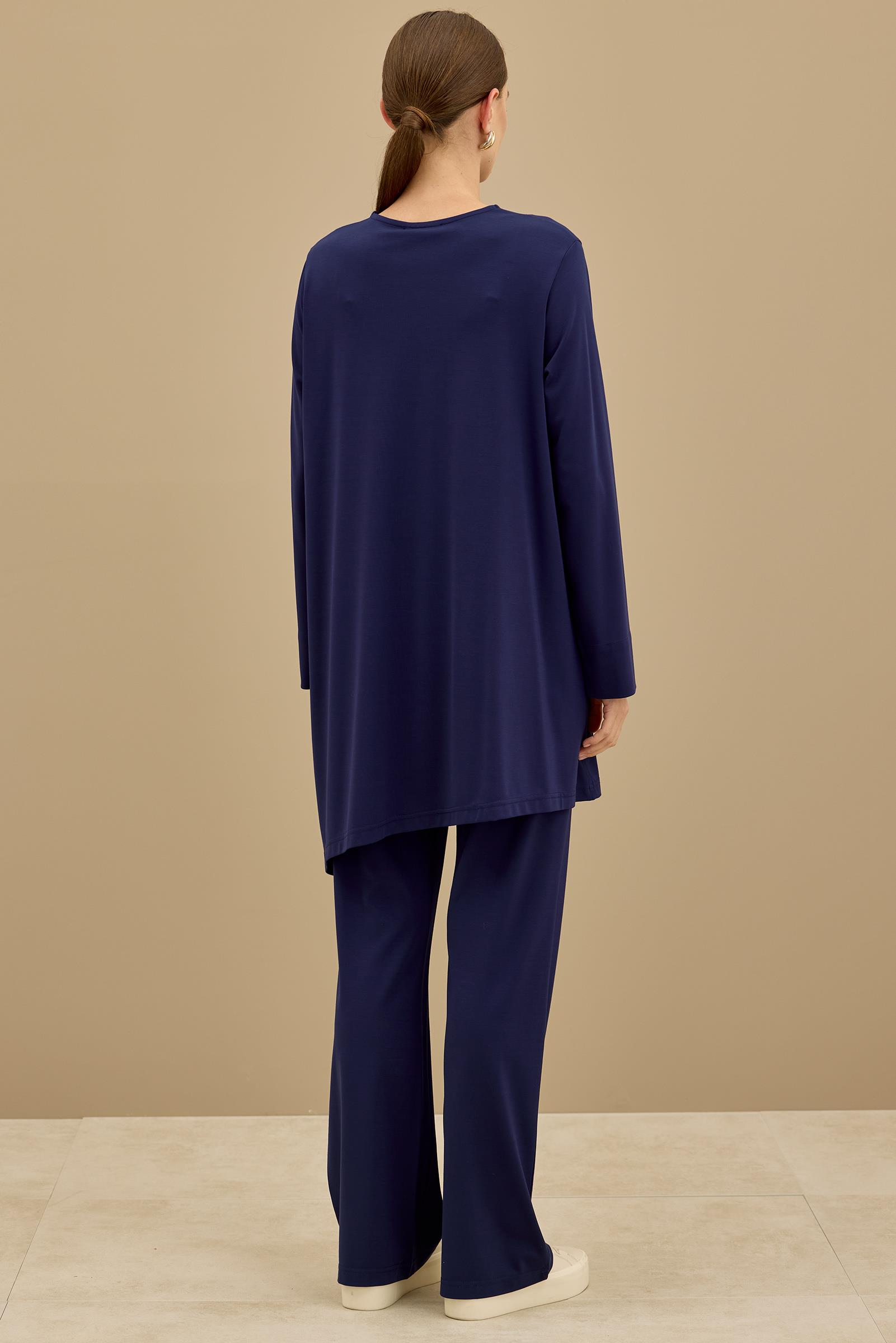 Asimetrik Kesimli Aksesuar Detaylı Takim LACİVERT