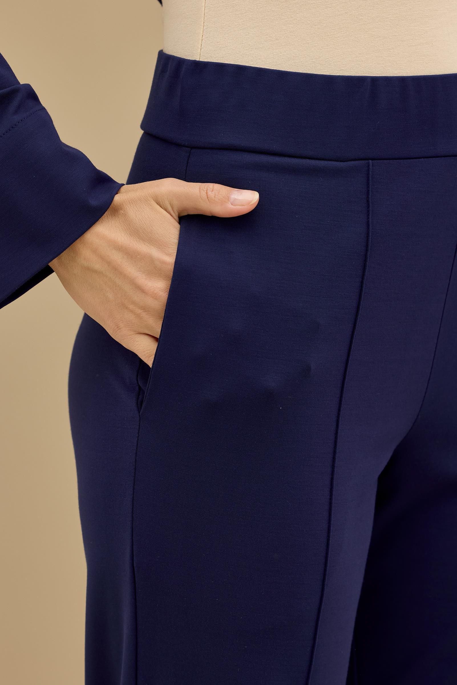 Asimetrik Kesimli Aksesuar Detaylı Takim LACİVERT