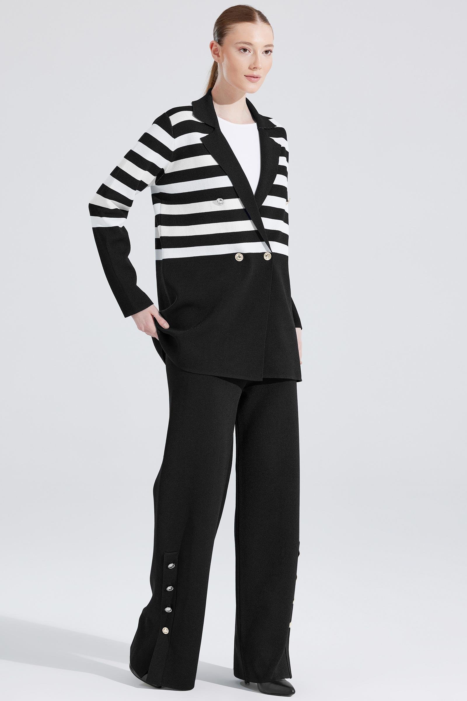 Çizgi Detaylı Rayon Takım SİYAH-EKRU