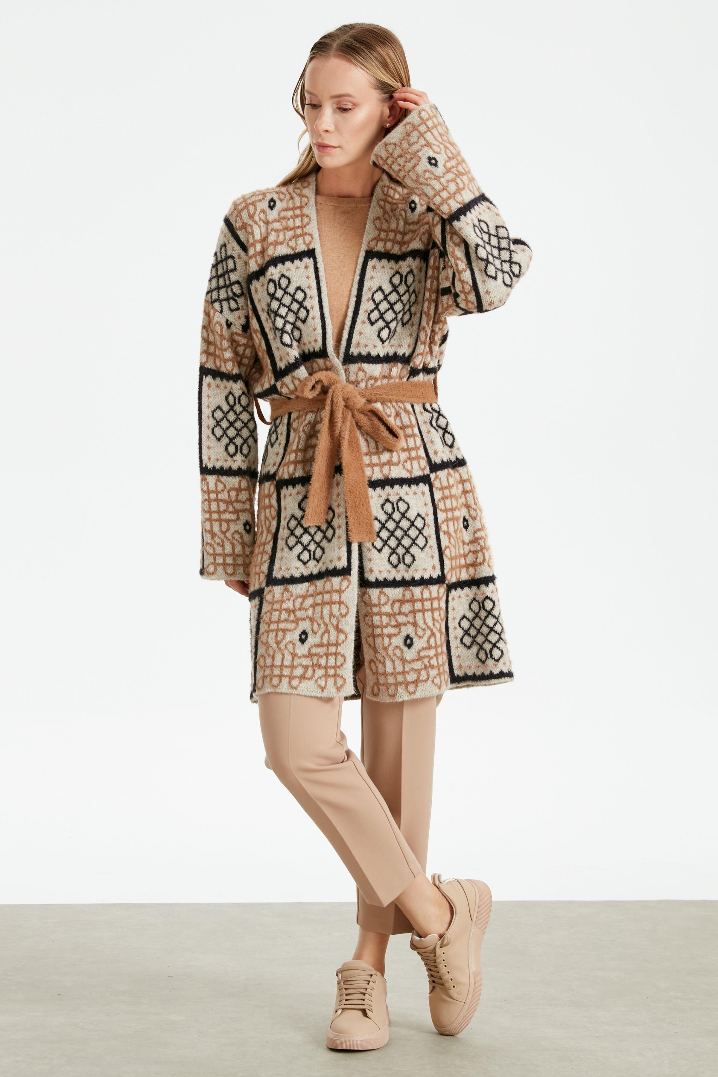 DESENLİ HIRKA BEJ-CAMEL