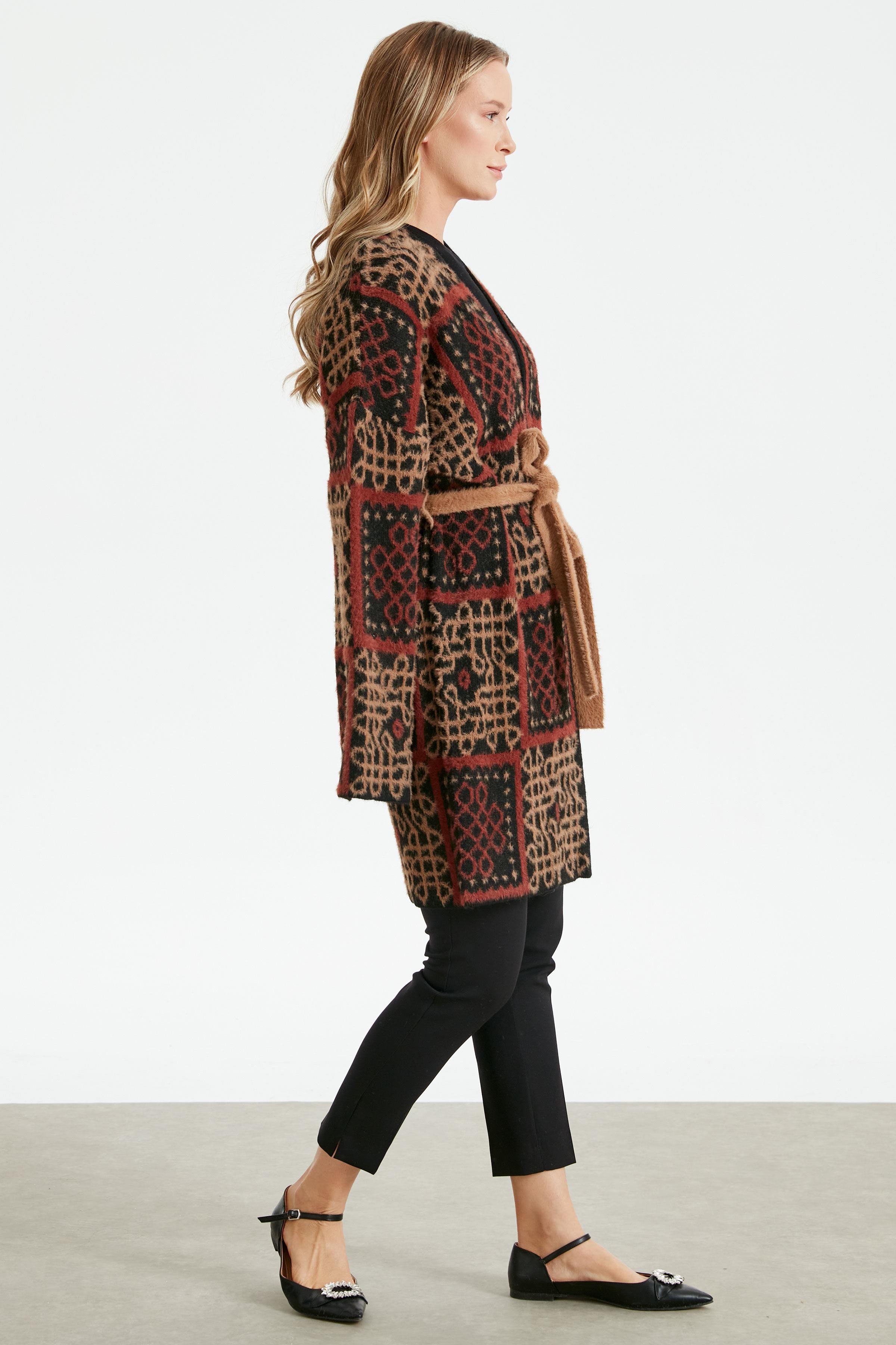 DESENLİ HIRKA SİYAH-CAMEL