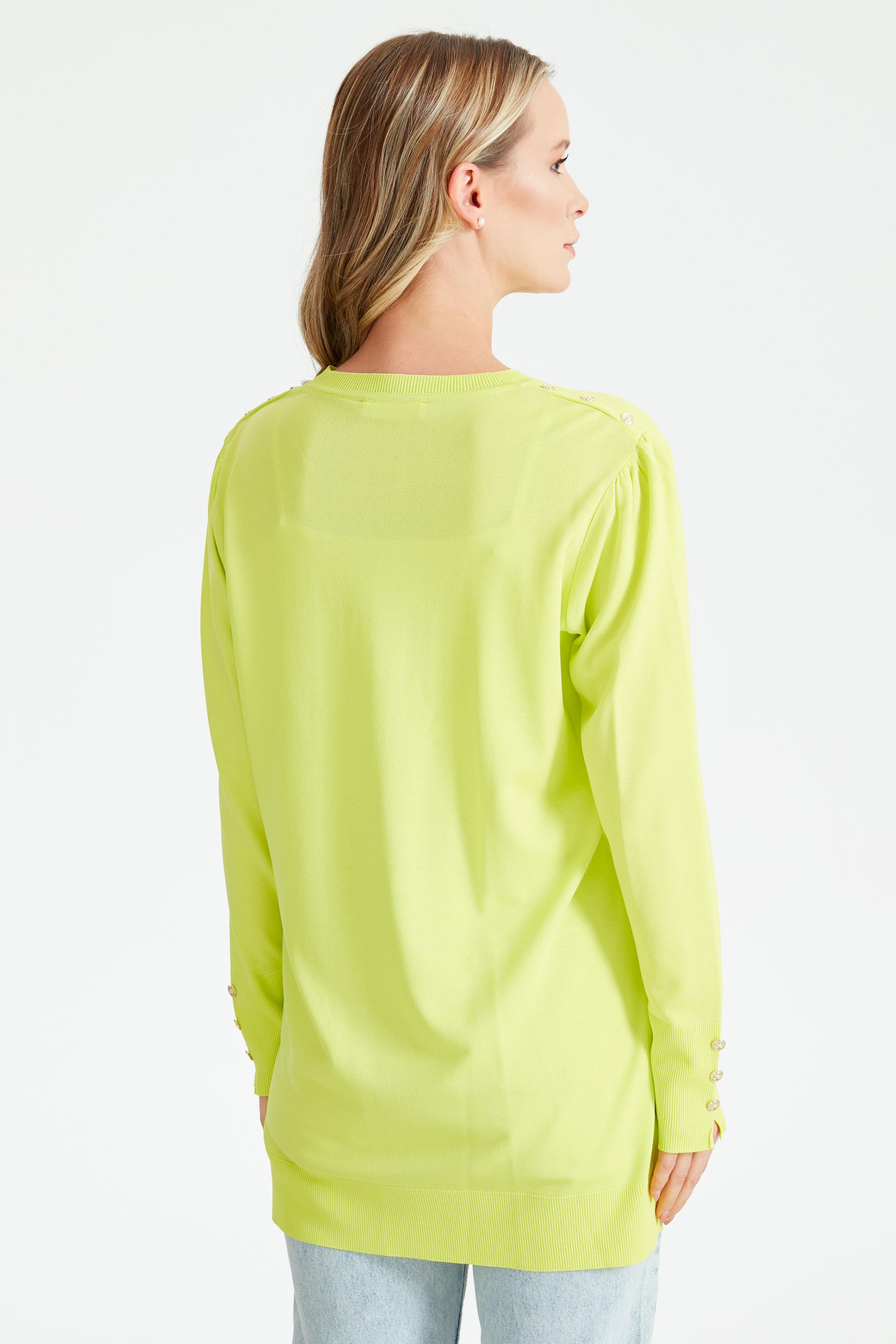 KOLLARI BÜZGÜLÜ DÜĞME DETAYLI RAYON TUNİK NEON