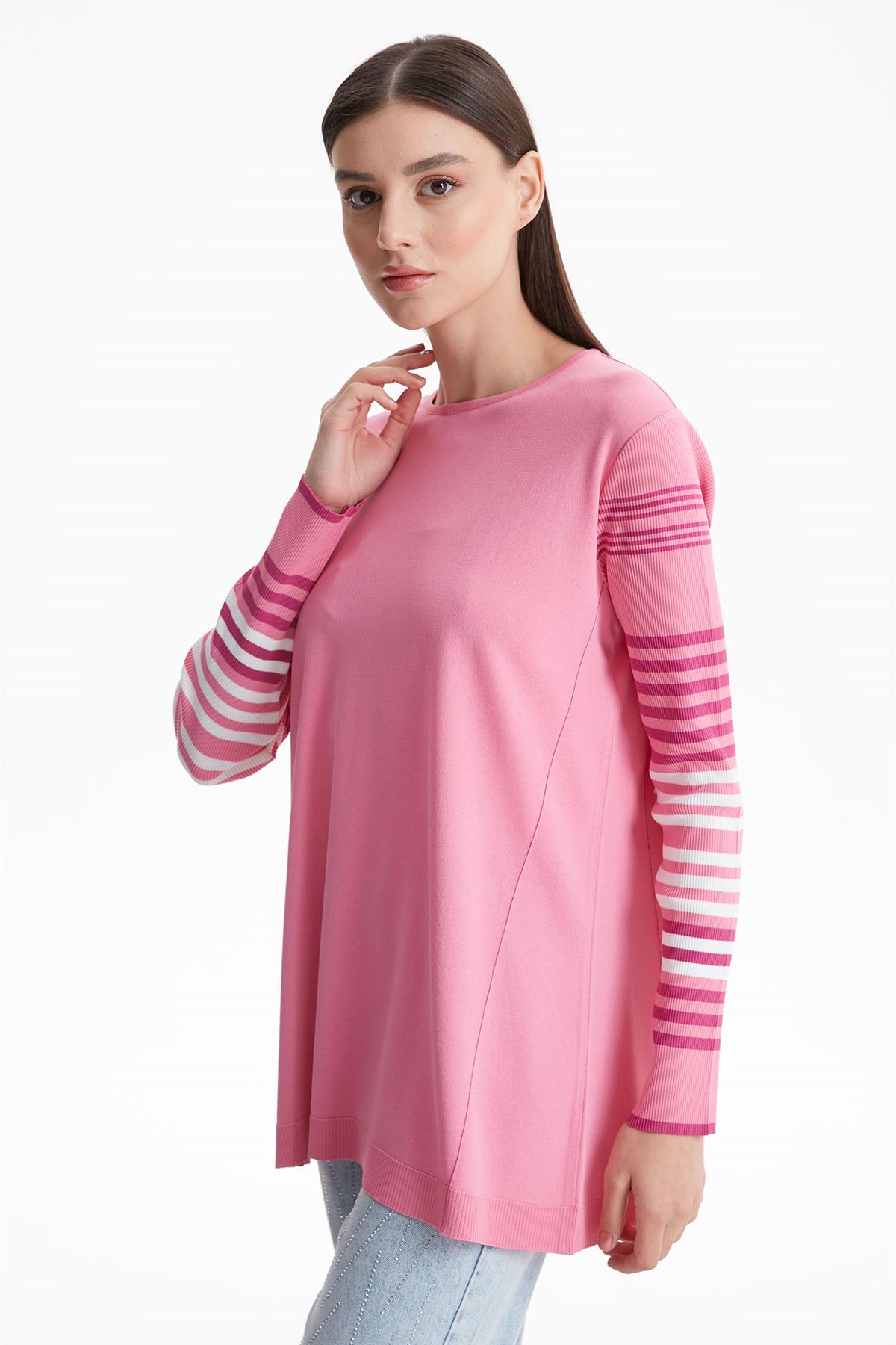 KOLLARI ÇİZGİLİ BASİC RAYON TRİKO TUNİK PEMBE