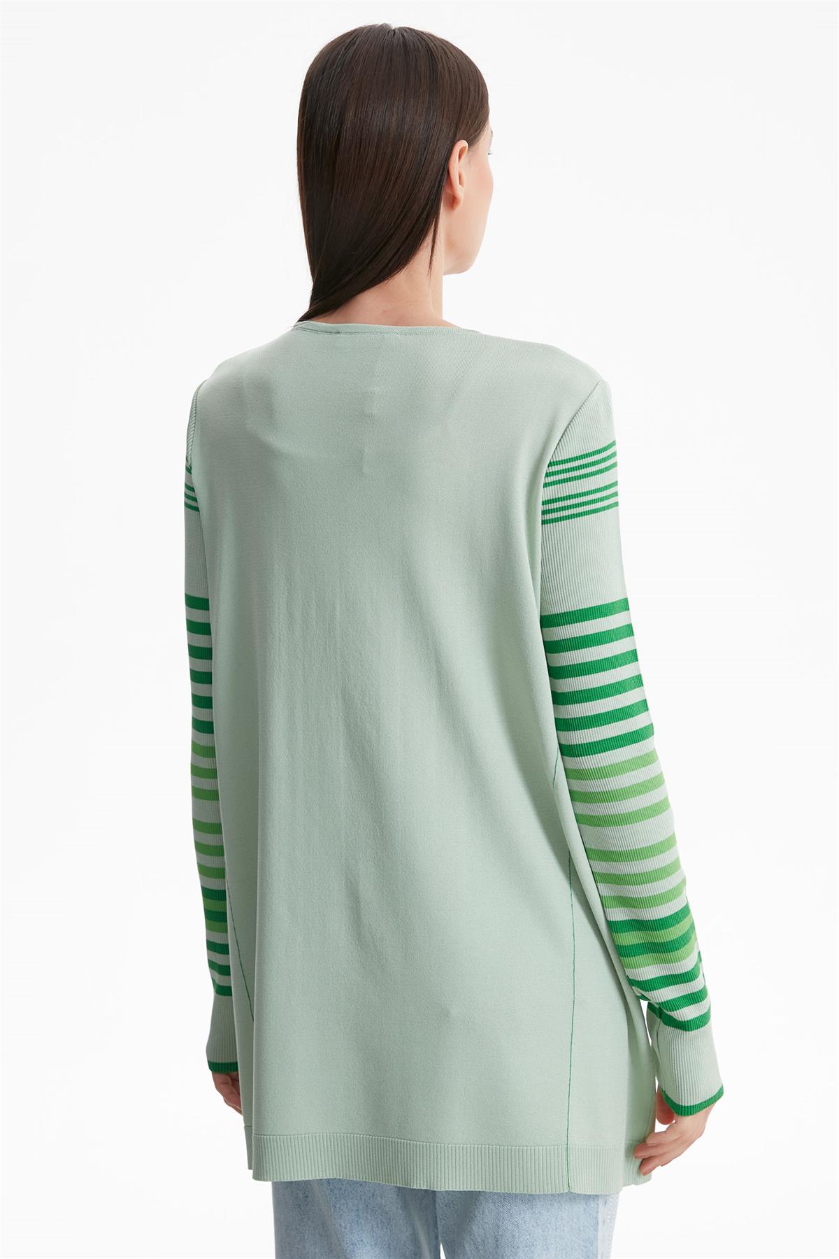 KOLLARI ÇİZGİLİ BASİC RAYON TRİKO TUNİK MİNT