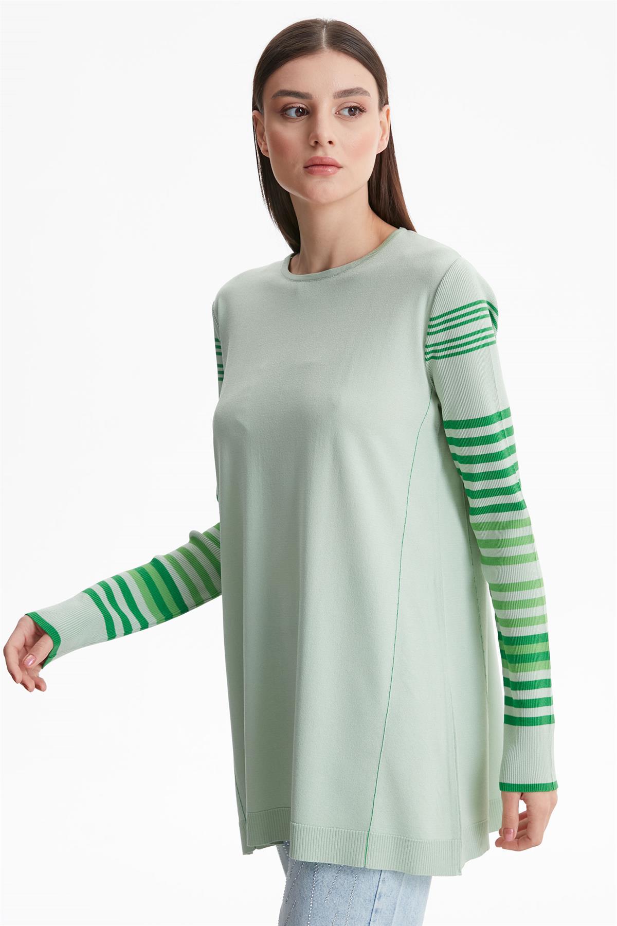 KOLLARI ÇİZGİLİ BASİC RAYON TRİKO TUNİK MİNT