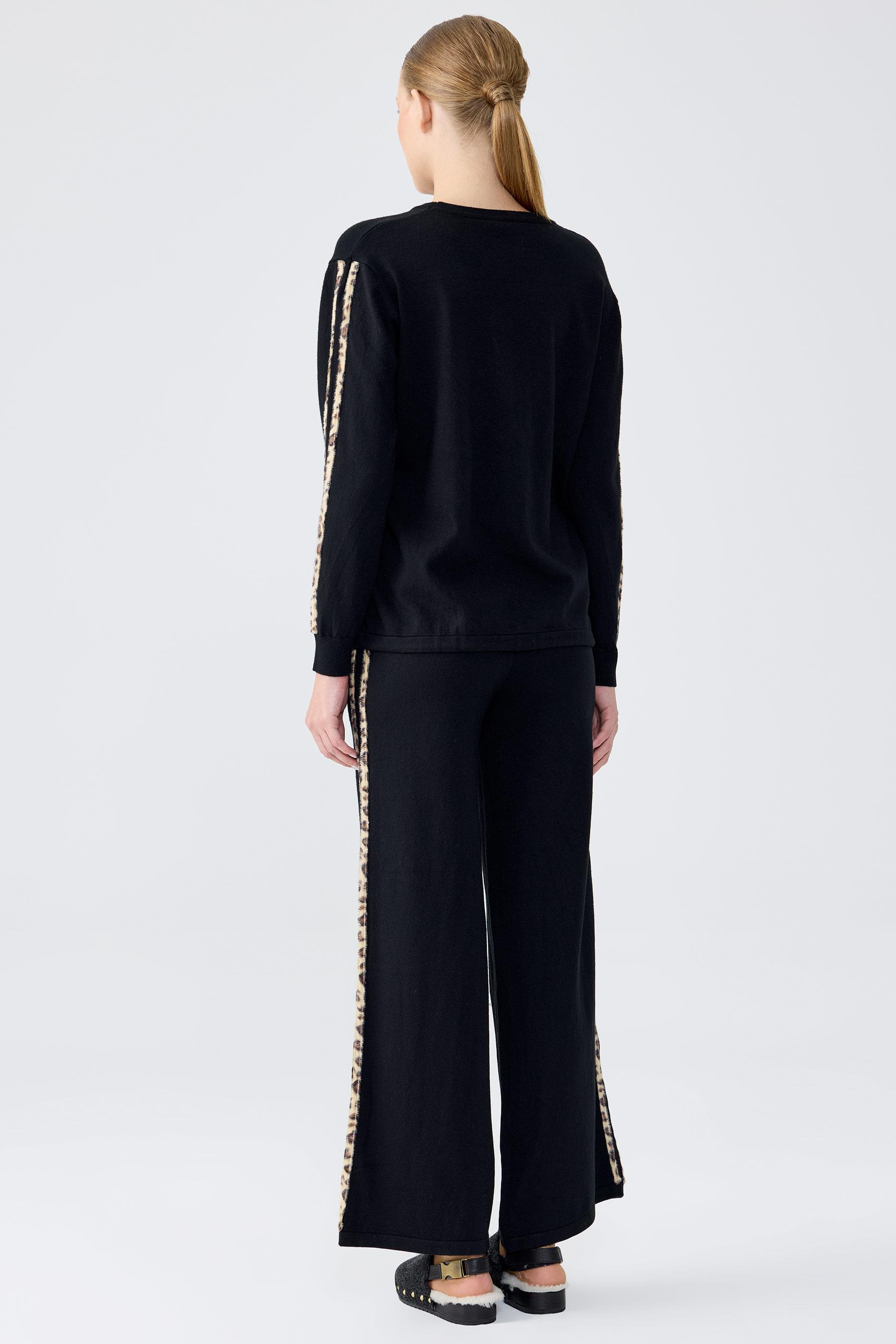 Leopar Şeritli Pantolonlu Triko Takım SİYAH