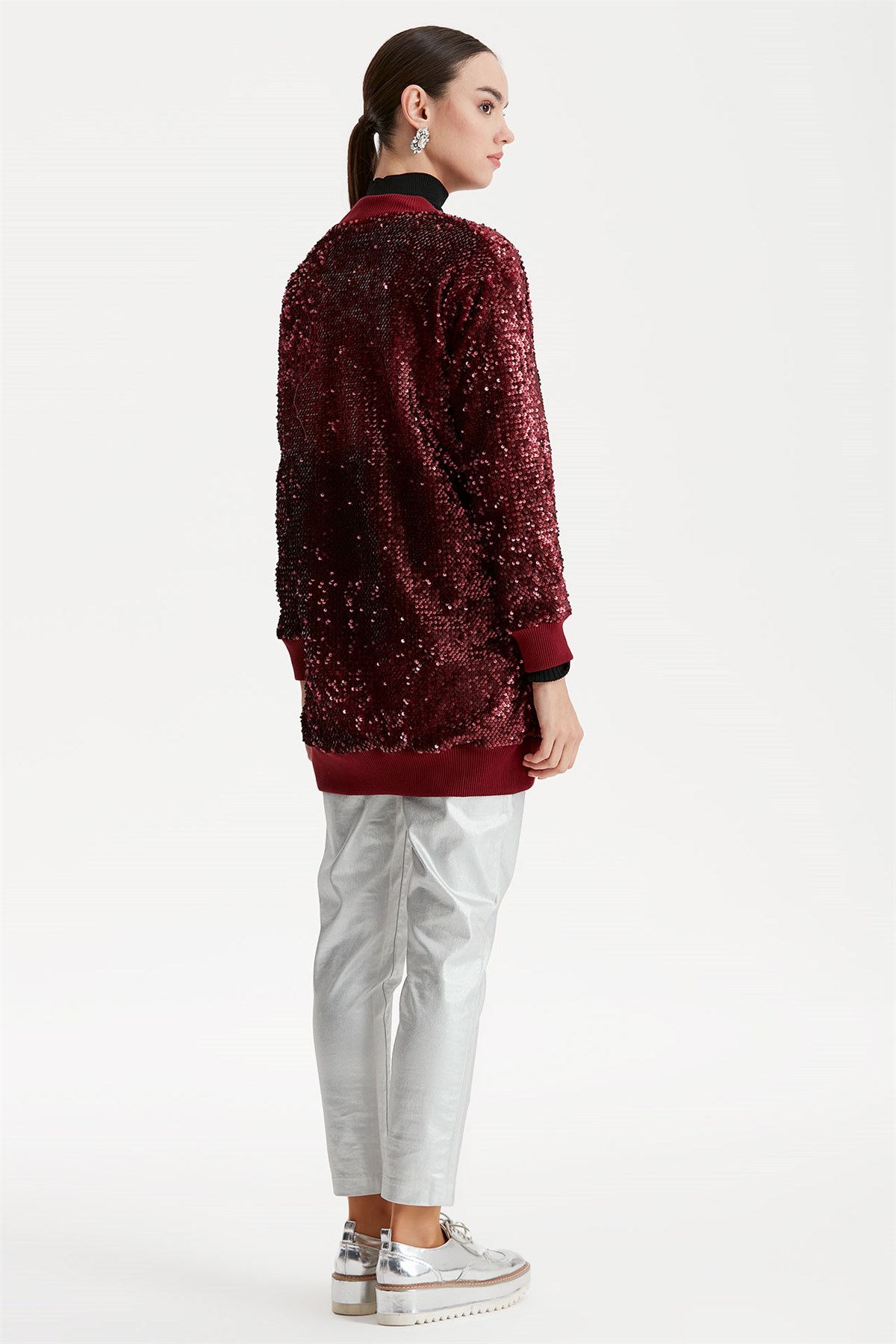 RİBANA DETAYLI PULLU BOMBER CEKET BORDO