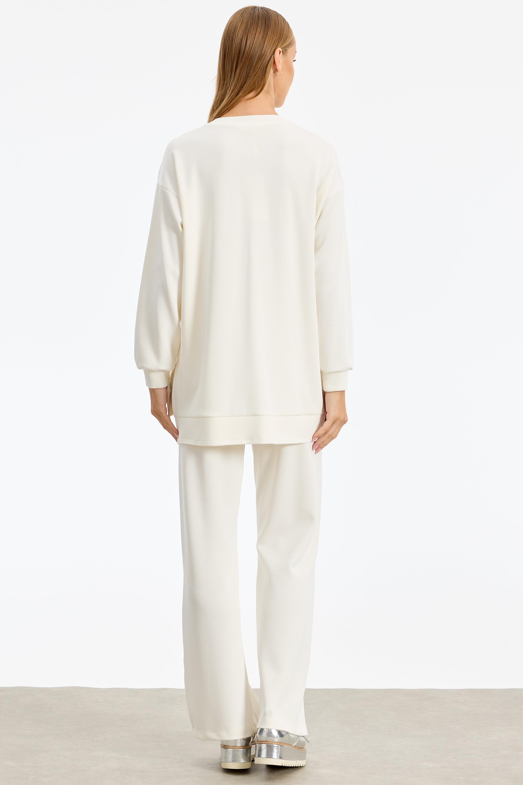 Şerit Kristal Taş Detaylı Pantolonlu Takım EKRU