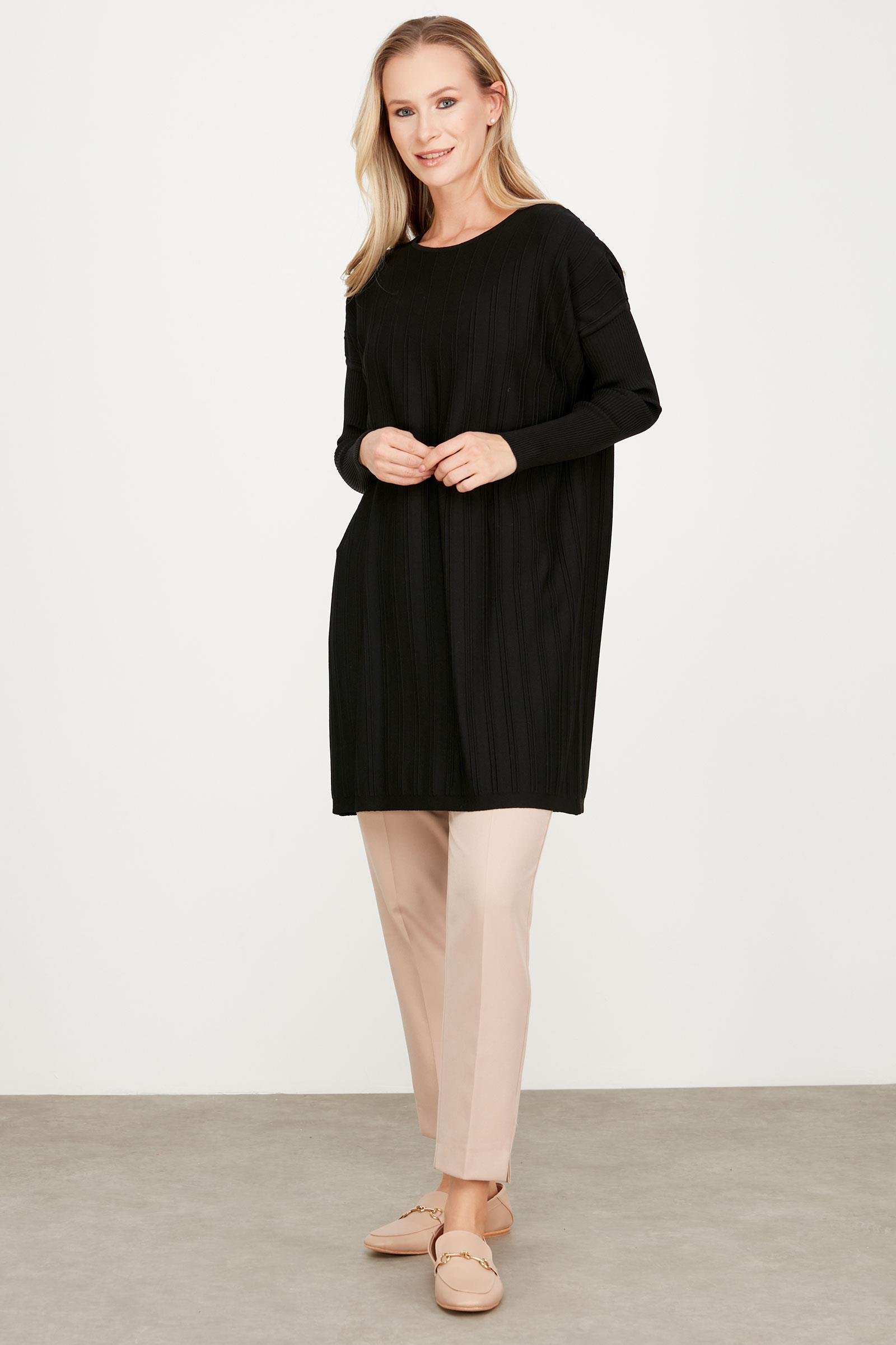 T KALIP ÇİZGİ DETAYLI BASİC RAYON TUNİK SİYAH