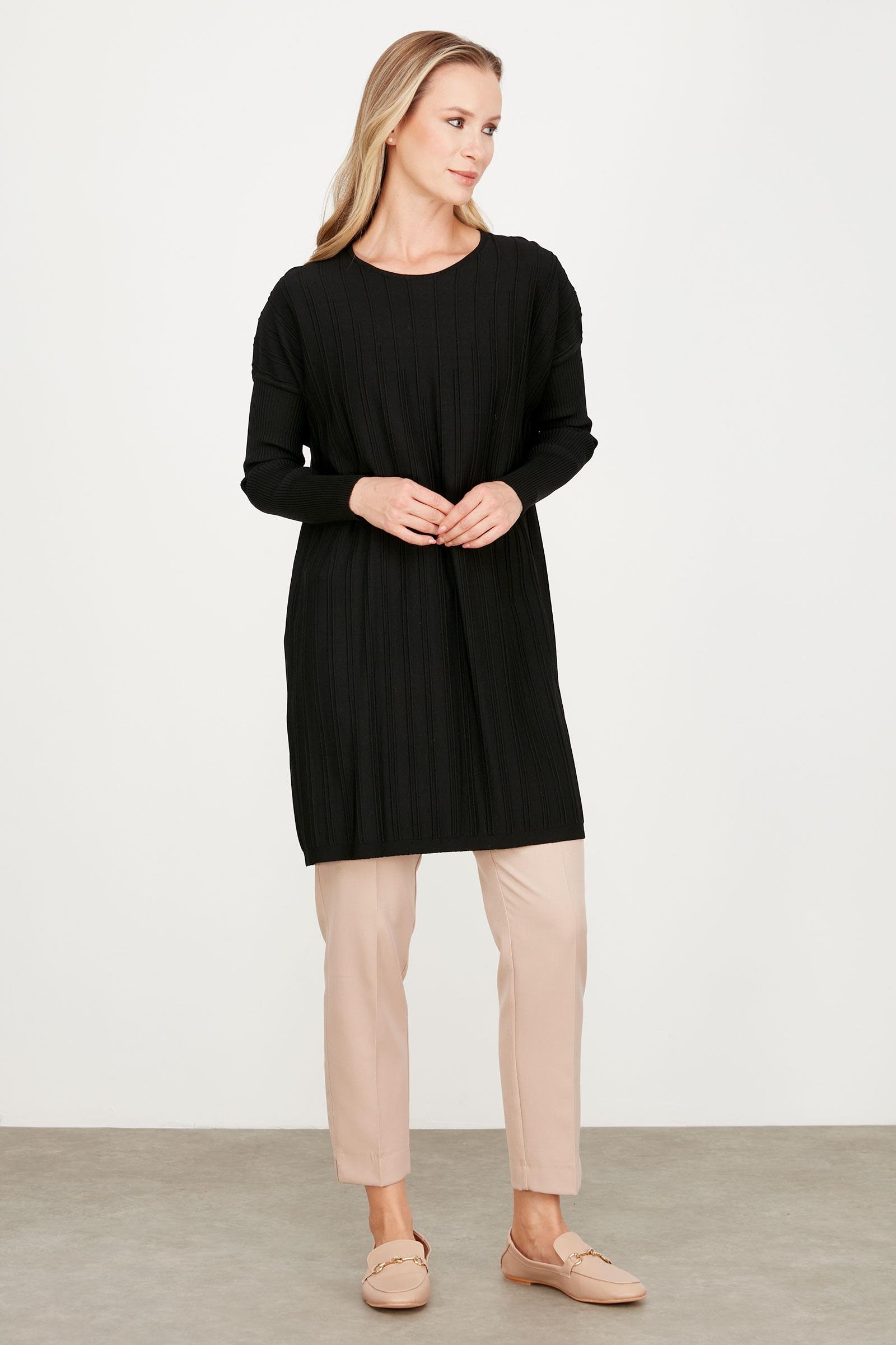 T KALIP ÇİZGİ DETAYLI BASİC RAYON TUNİK SİYAH