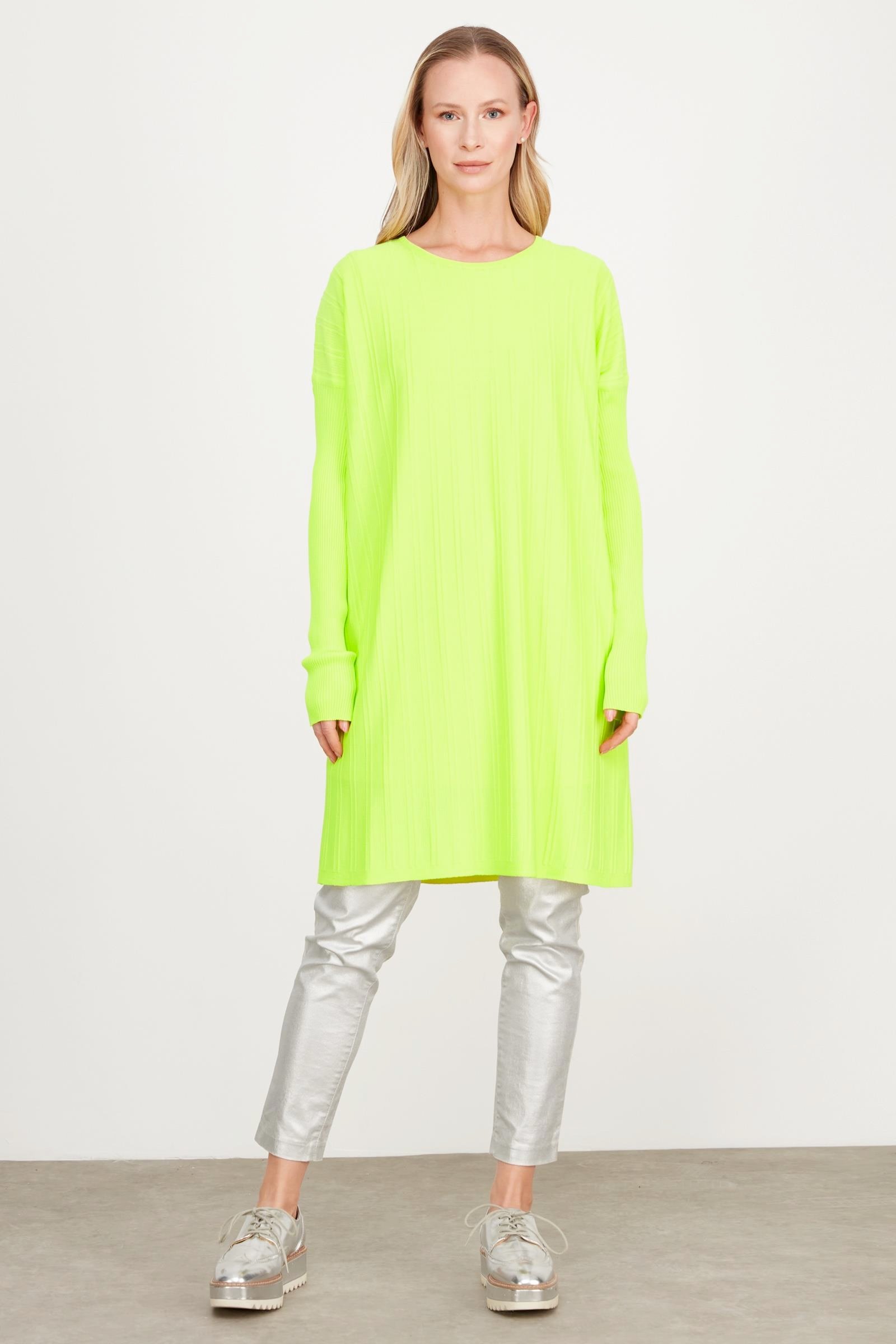 T KALIP ÇİZGİ DETAYLI BASİC RAYON TUNİK NEON