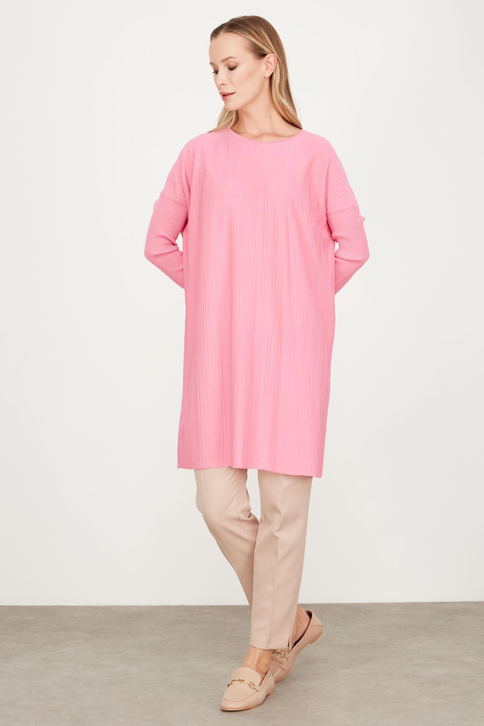 T KALIP ÇİZGİ DETAYLI BASİC RAYON TUNİK PEMBE
