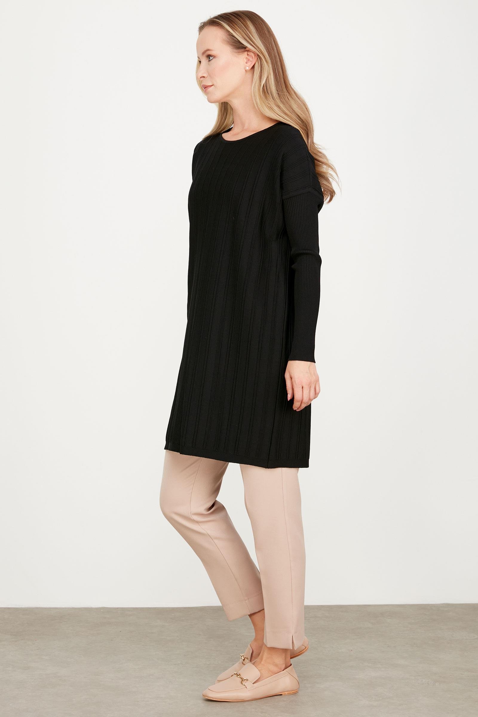 T KALIP ÇİZGİ DETAYLI BASİC RAYON TUNİK SİYAH