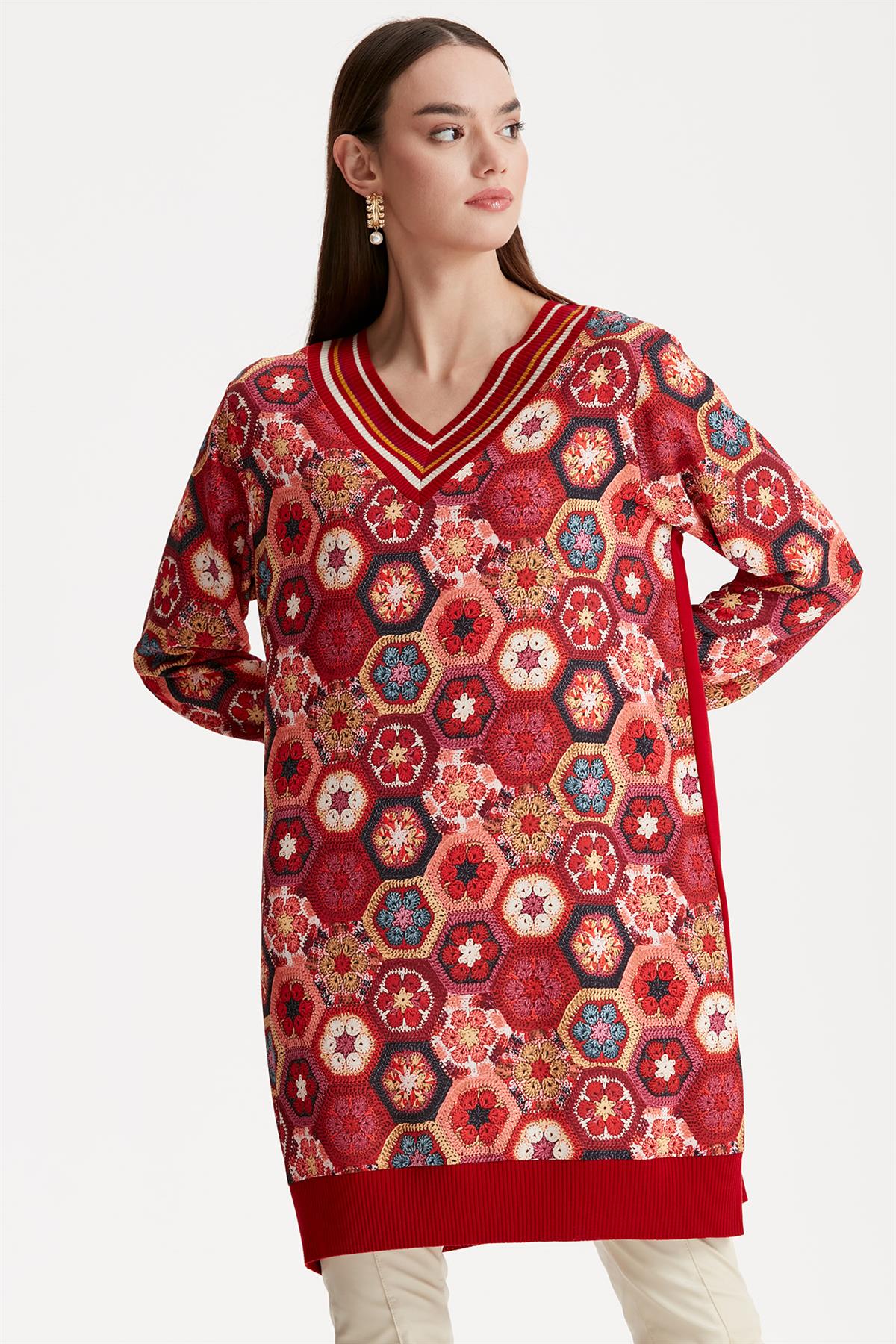 V YAKALI ONU KUMAŞ DETAYLI TUNİK KIRMIZI