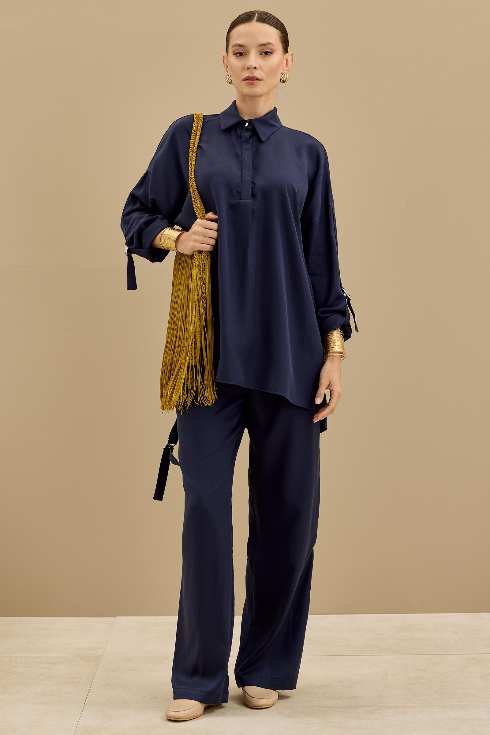 Yarım Patlı Apoletli Pantolon Tunik Takım LACİVERT