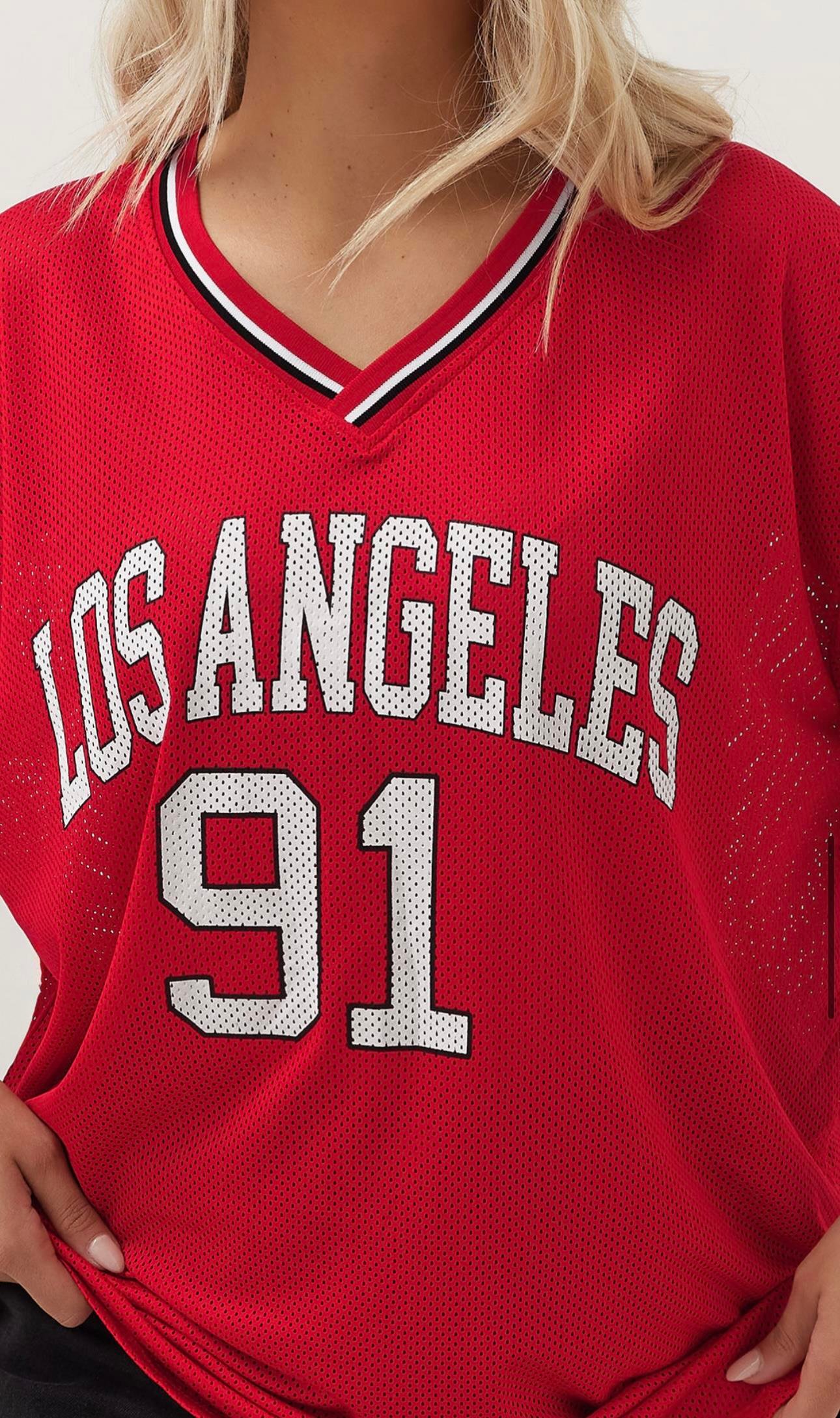 Kırmızı file tişört 