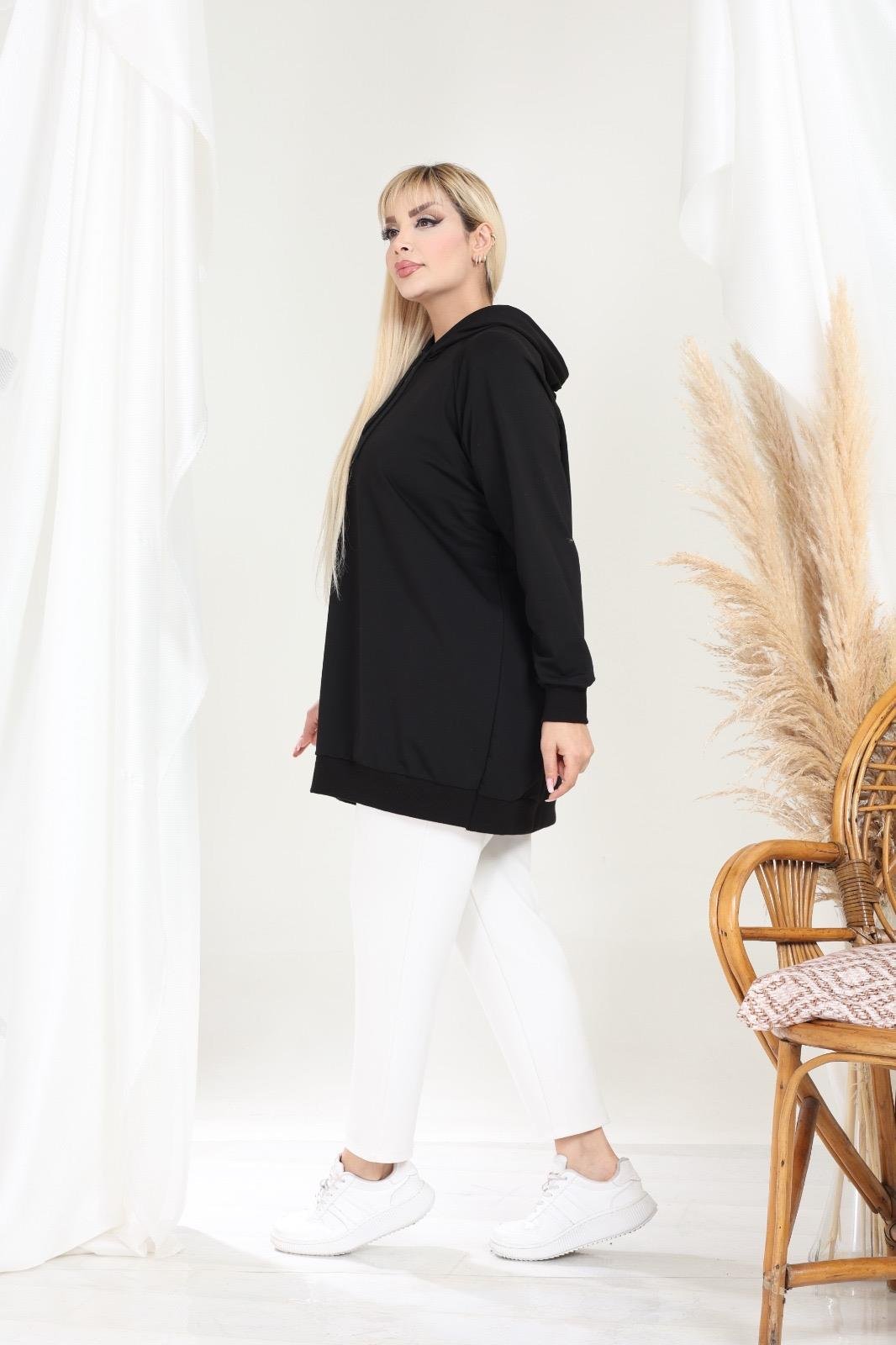 Siyah kapşonlu sweatshirt 