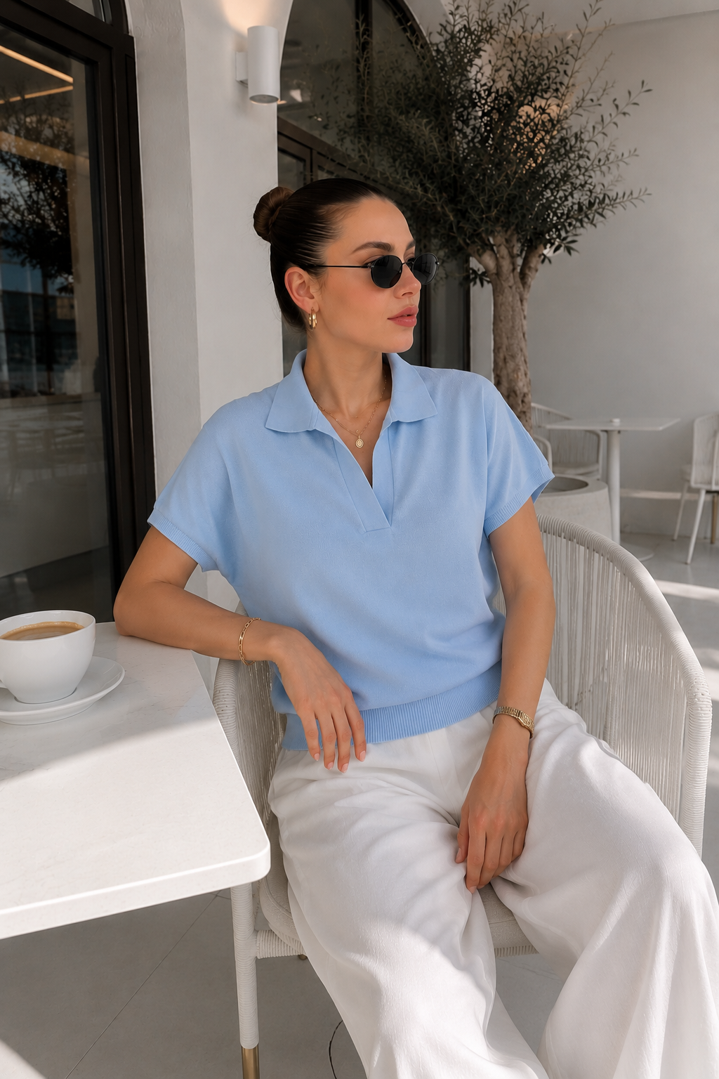 Kadın Açık Mavi Polo Yaka Yarasa Kollu  %100 Pamuk Triko Bluz