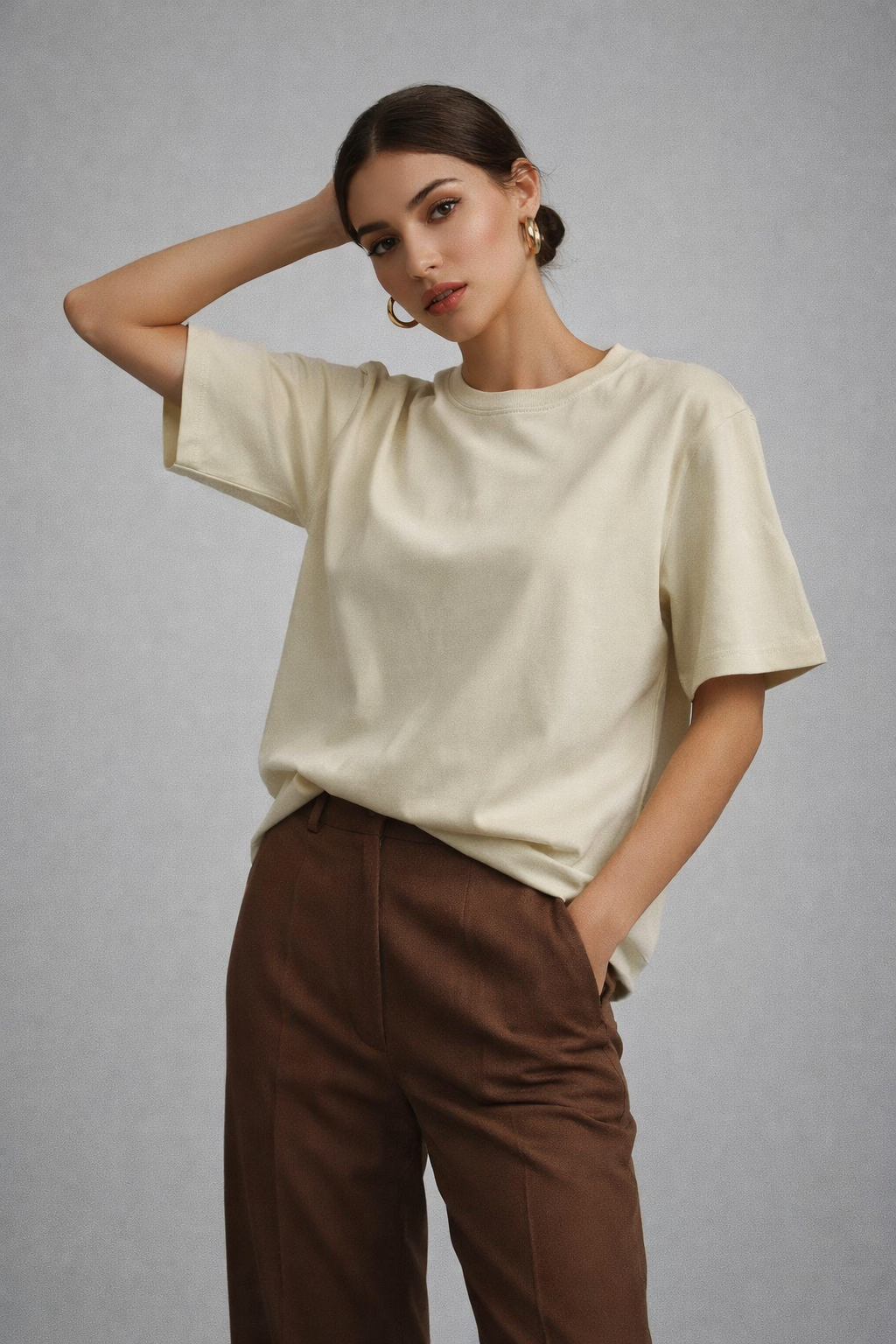 Kadın Bej %100 Pamuk Oversize Basic Tişört – Rahat Kalıp Relaxed Bisiklet Yaka T-Shirt