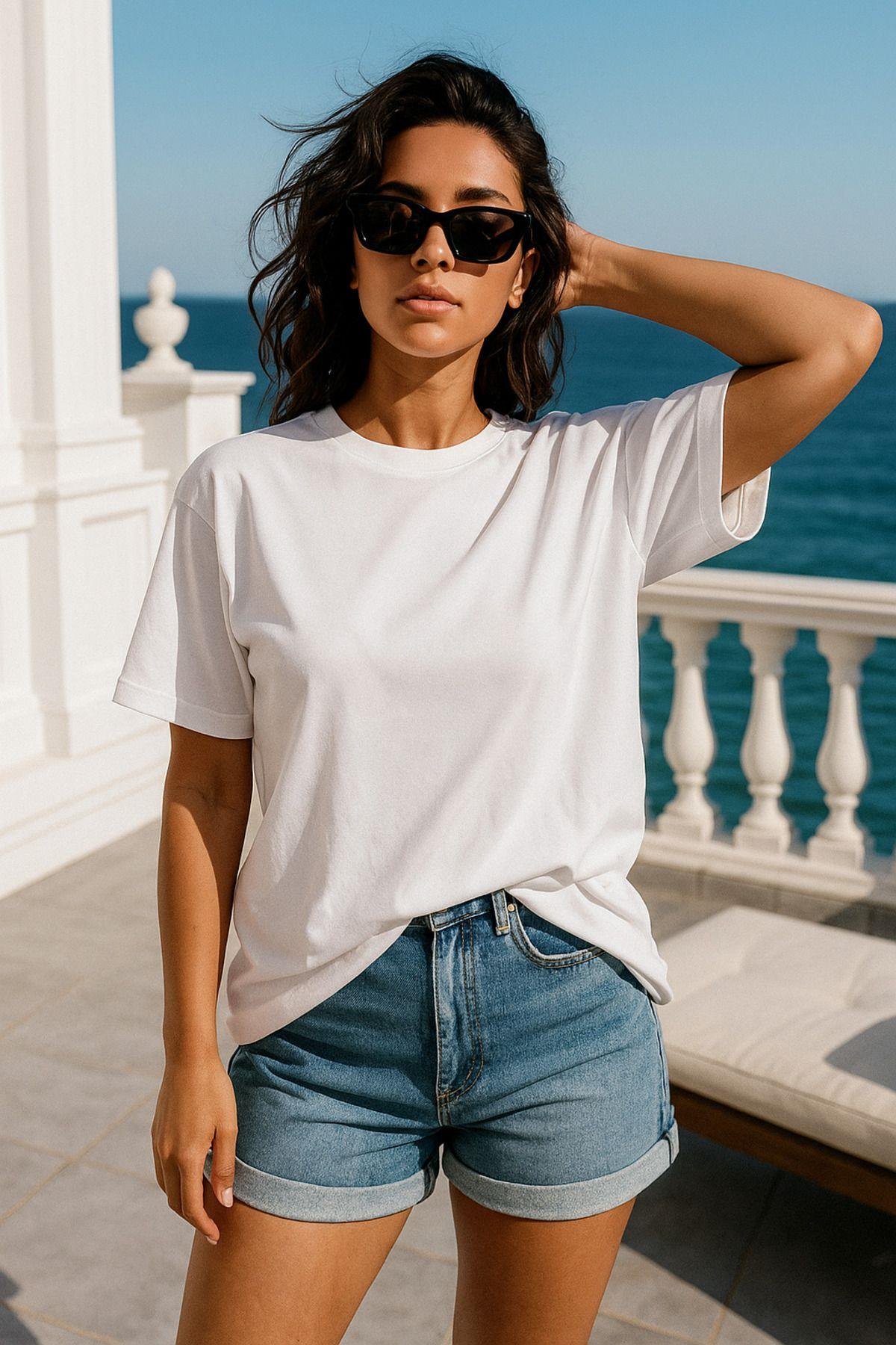 Kadın Beyaz %100 Pamuk Oversize Basic Tişört – Rahat Kalıp Relaxed Bisiklet Yaka T-Shirt