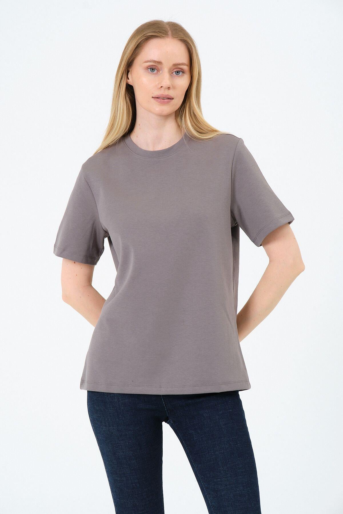 Kadın Bisiklet Yaka Kısa Kollu  Basic T-Shirt - İnterlok Kumaş