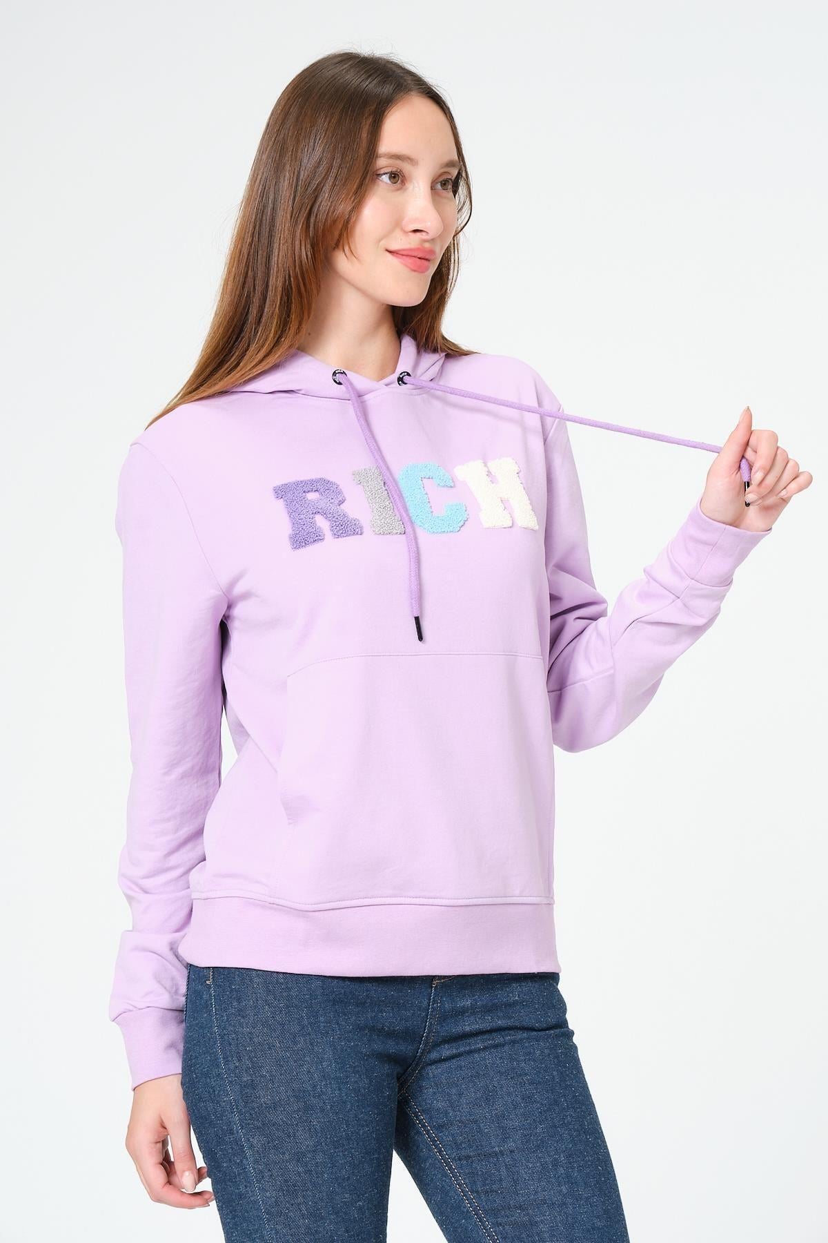 Kadın Kapüşonlu Süzüne Baskılı Sweatshirt