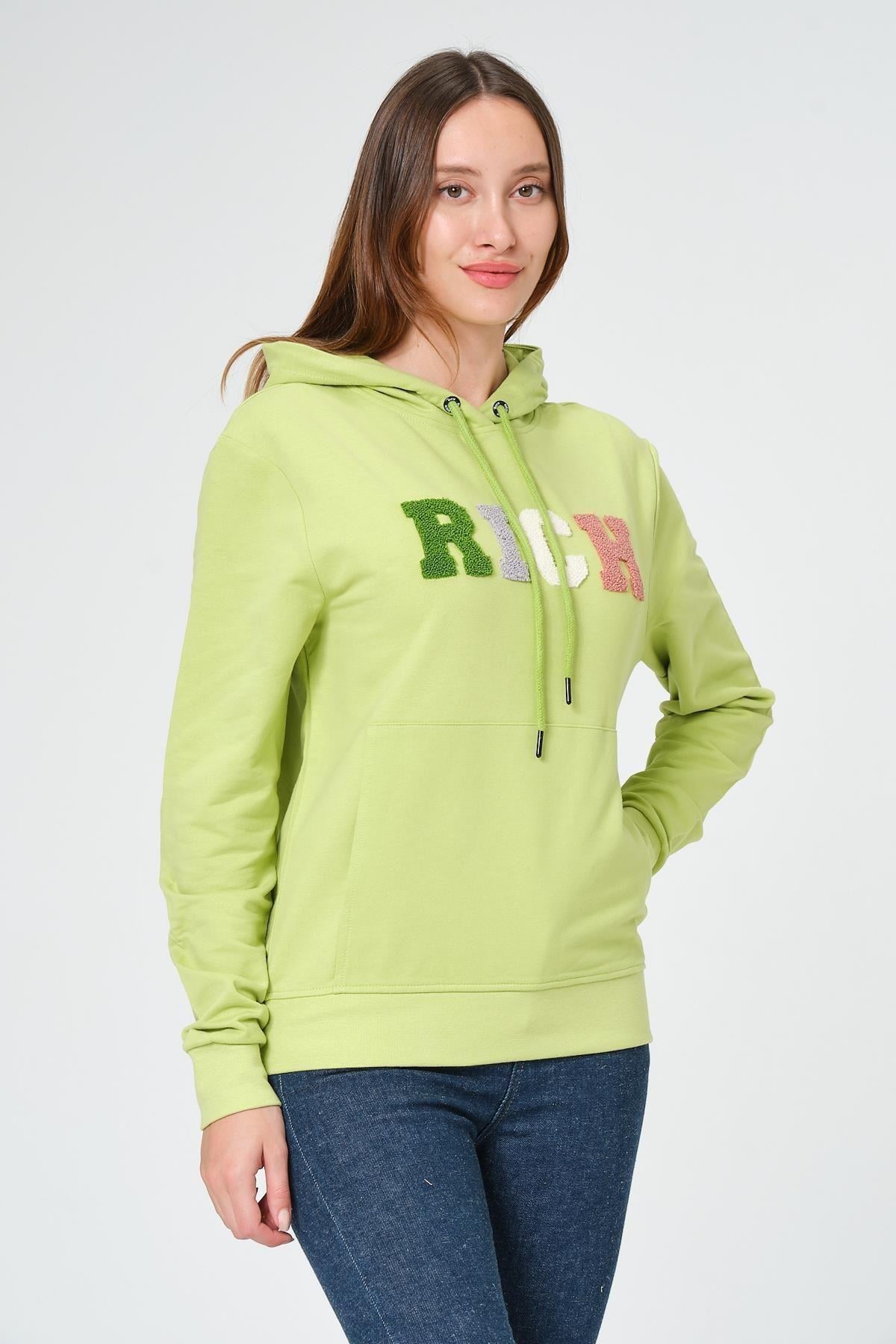 Kadın Kapüşonlu Süzüne Baskılı Sweatshirt