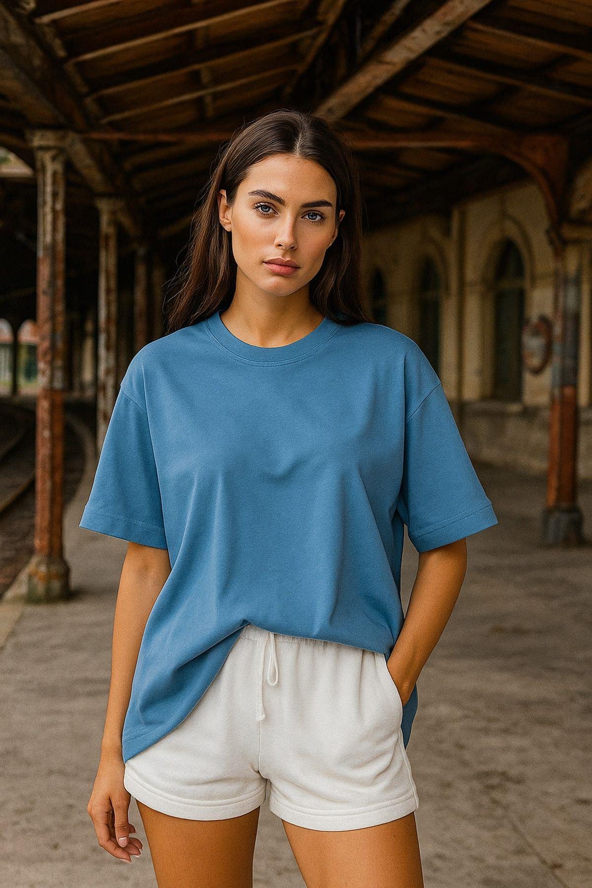 Kadın Mavi %100 Pamuk Oversize Basic Tişört – Rahat Kalıp Relaxed Bisiklet Yaka T-Shirt