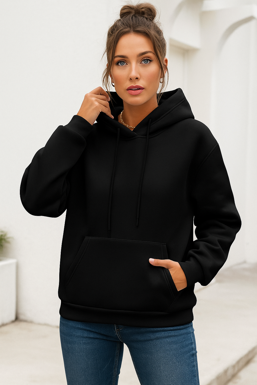 Kadın Siyah Kanguru Cepli Kapüşonlu Scuba Sweatshirt