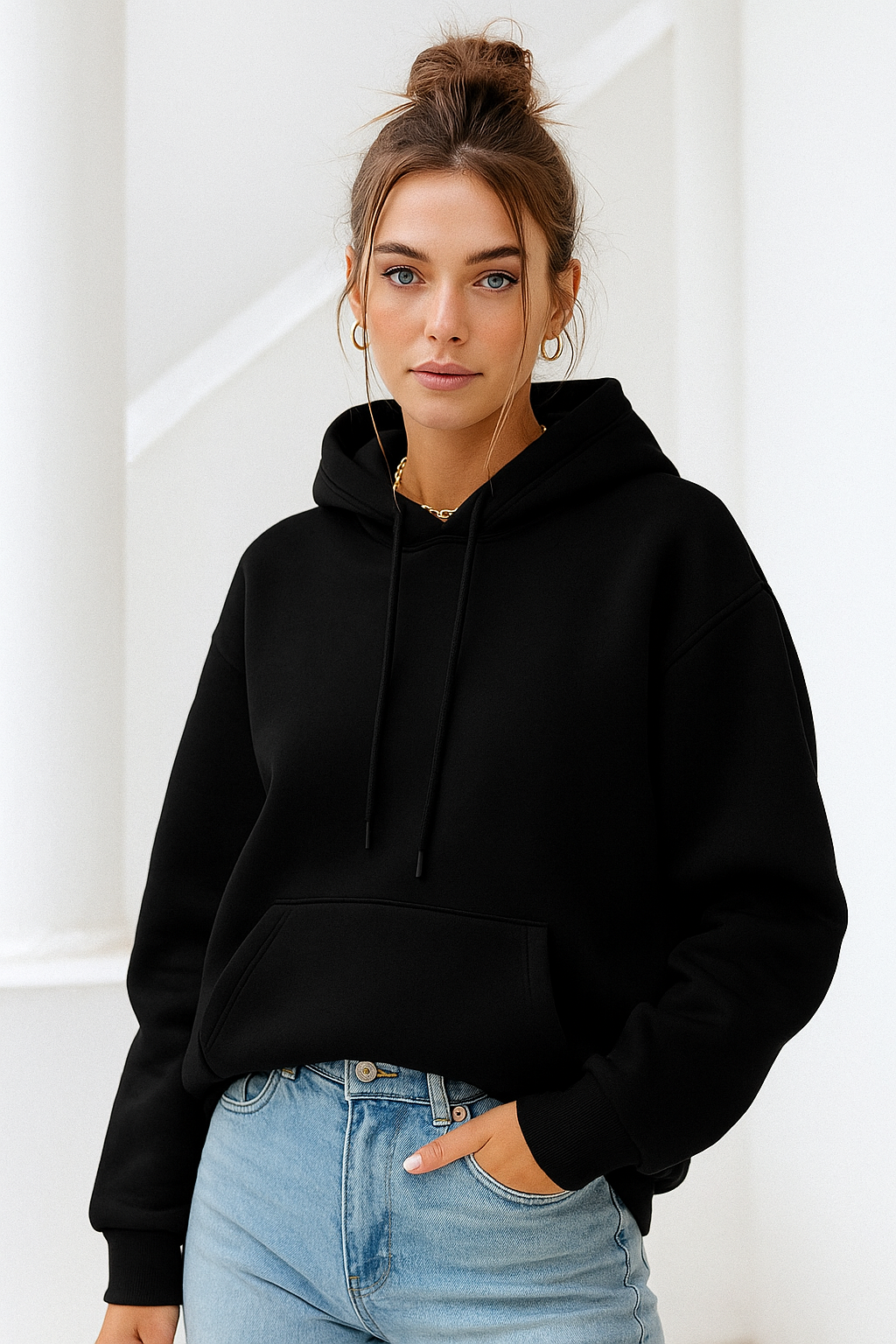 Kadın Siyah Kanguru Cepli Kapüşonlu Scuba Sweatshirt