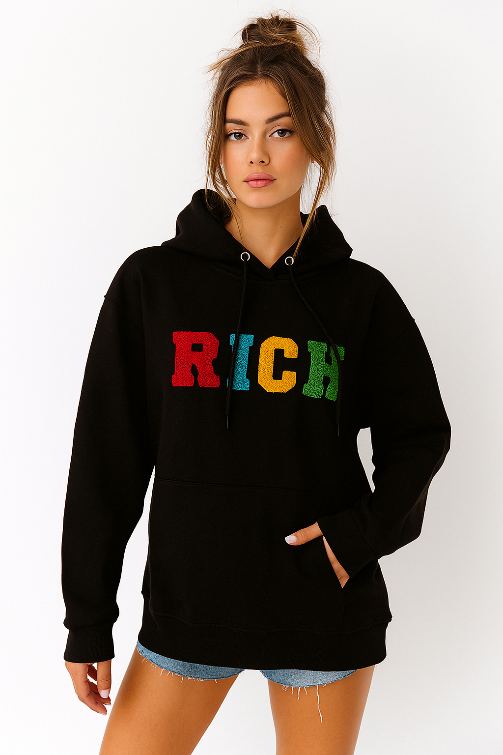 Kadın Siyah Renkli Rich Yazılı Kapüşonlu Sweatshirt
