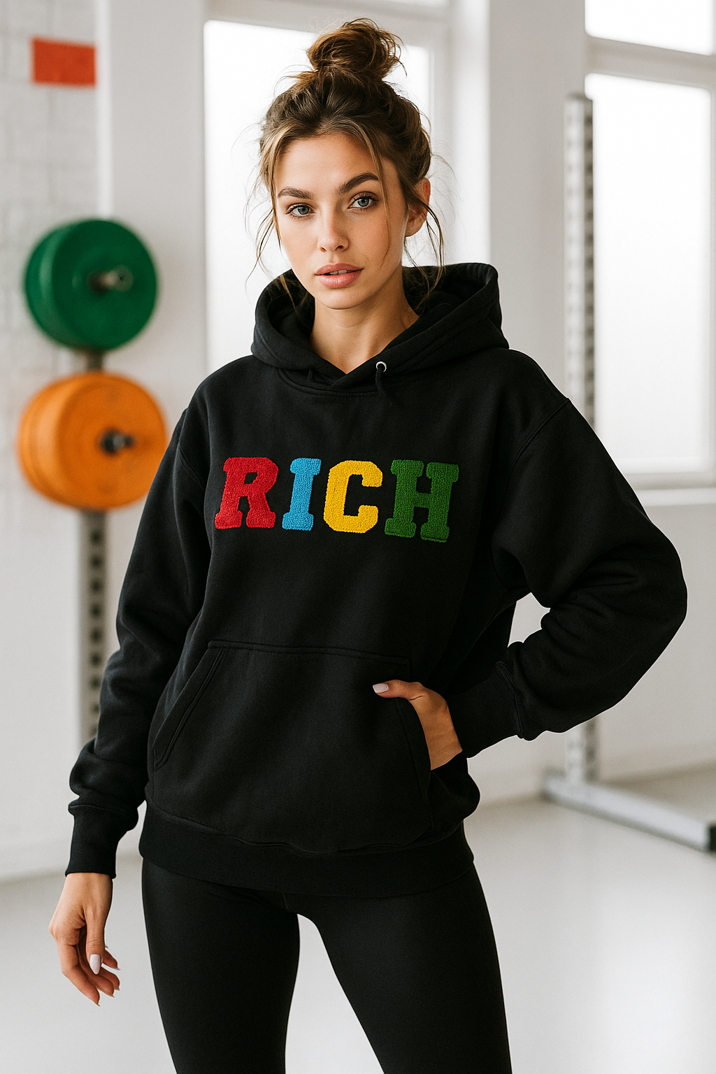 Kadın Siyah Renkli Rich Yazılı Kapüşonlu Sweatshirt