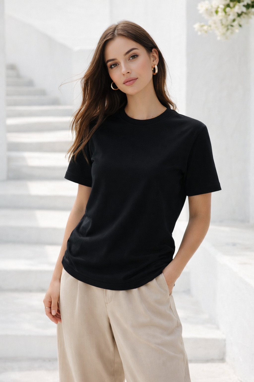 Kadın Siyah Yumuşak Dokulu İnterlock Bisiklet Yaka Basic T-Shirt