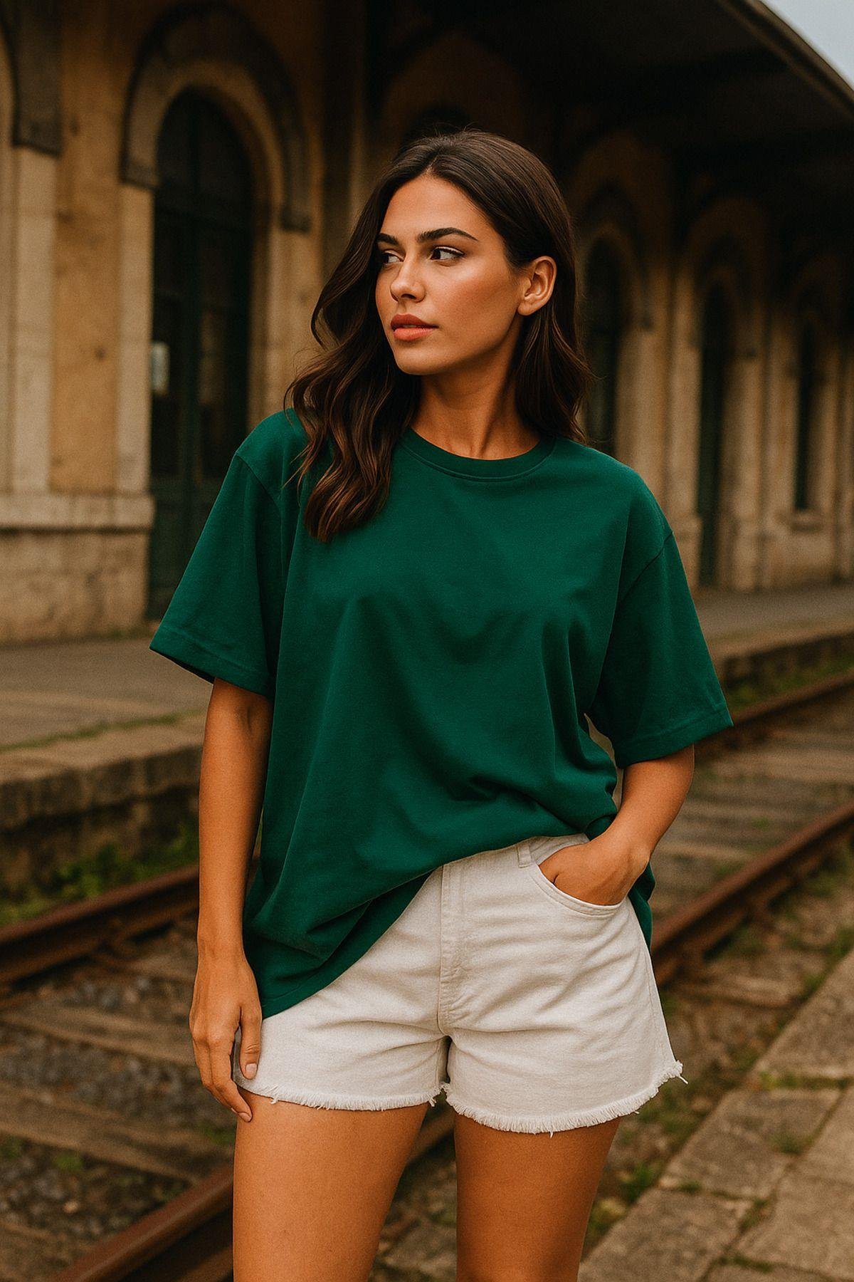 Kadın Yeşil %100 Pamuk Oversize Basic Tişört – Rahat Kalıp Relaxed Bisiklet Yaka T-Shirt