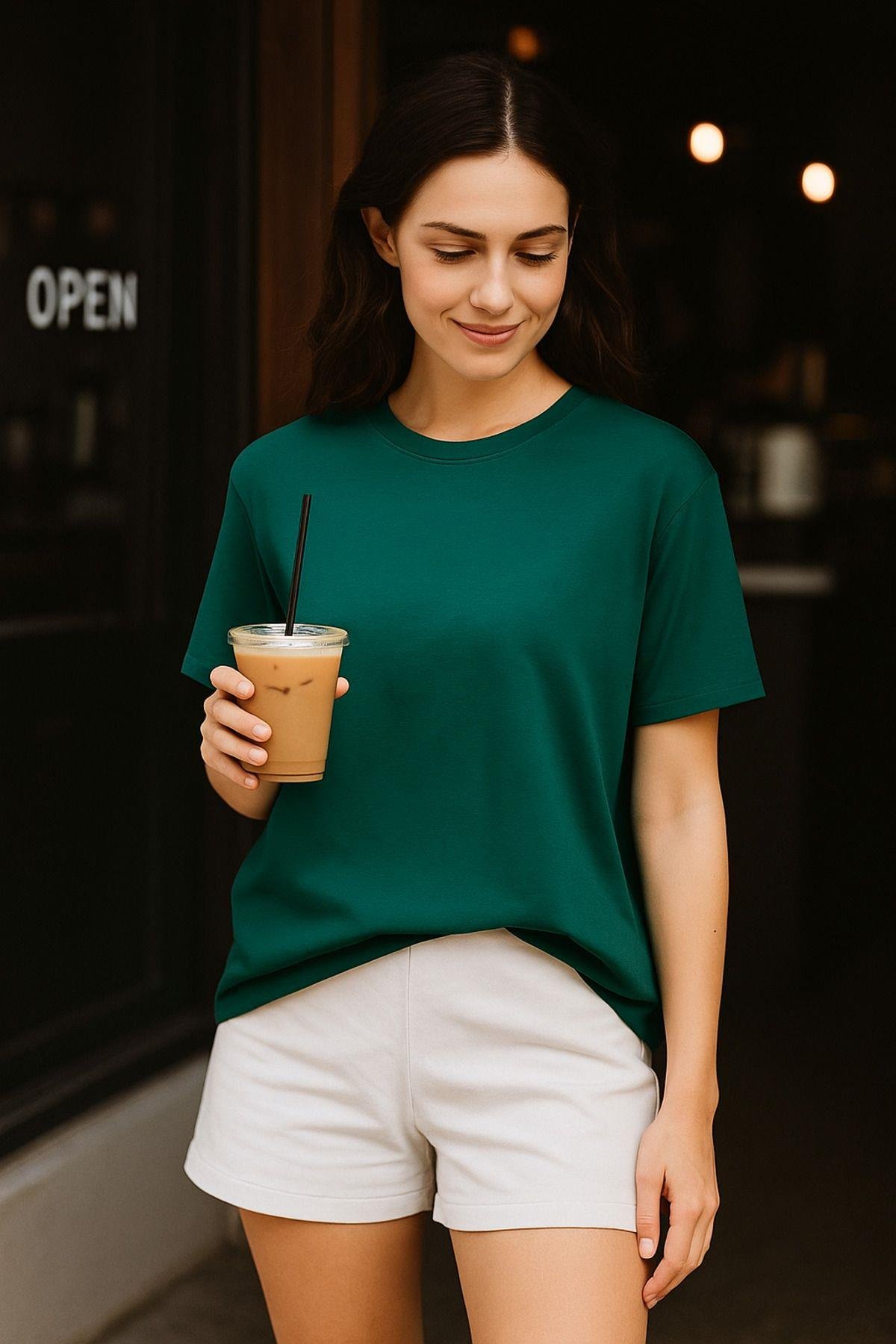 Kadın Yeşil %100 Pamuk Oversize Basic Tişört – Rahat Kalıp Relaxed Bisiklet Yaka T-Shirt