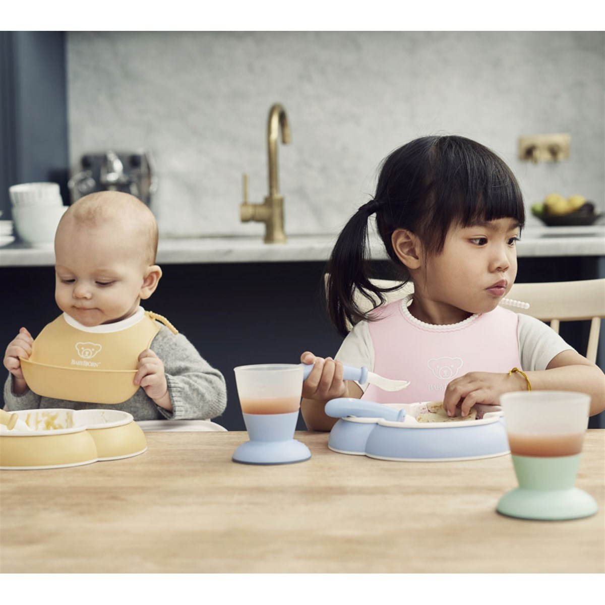 BabyBjörn Yumuşak Plastik Mama Önlüğü Seti / Powder Green