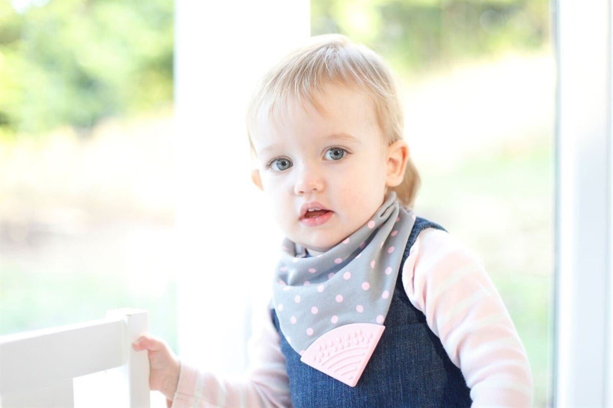 CHEEKY CHOMPERS Önlük-Polka Dot Pink Neckerchew