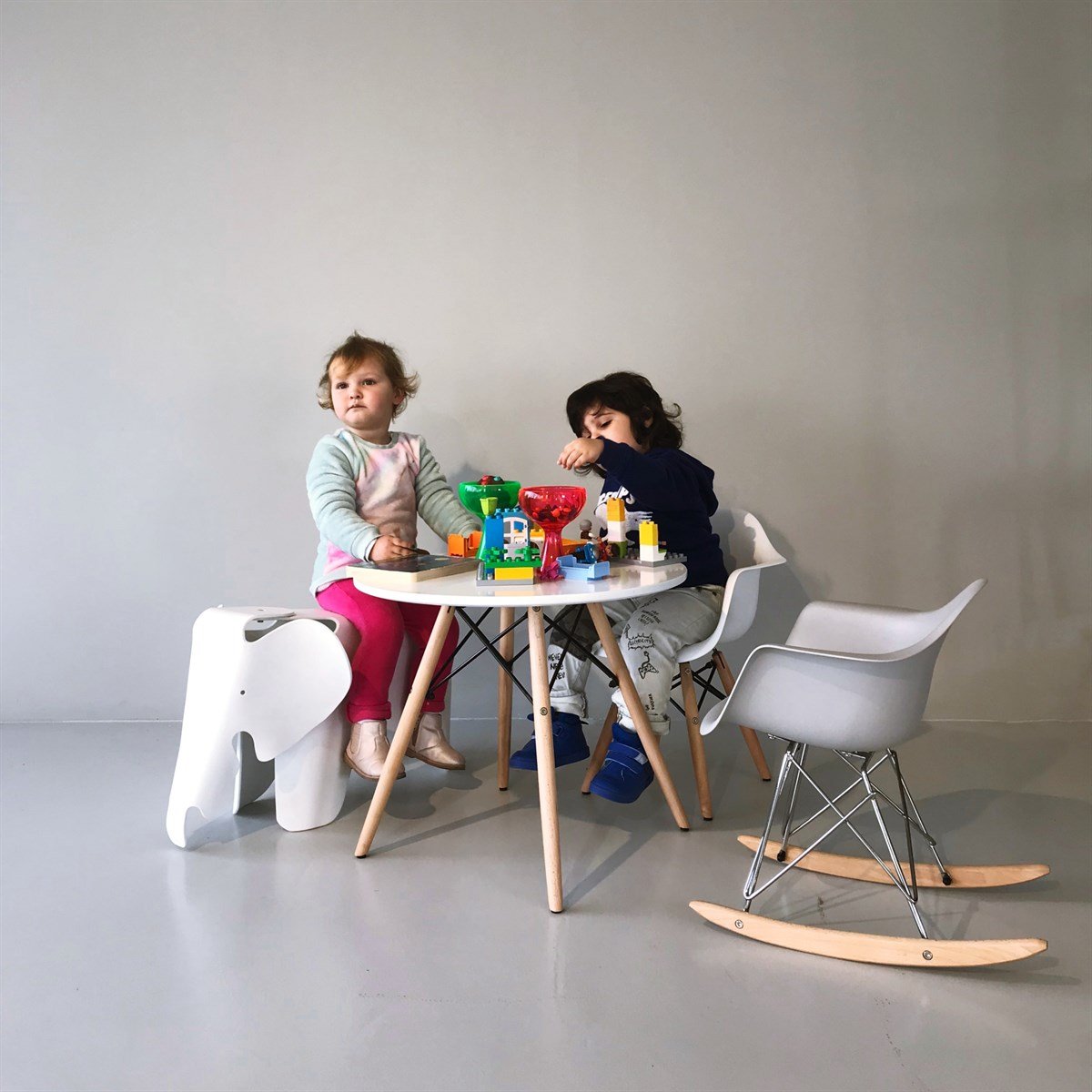 Iconic Kids Yuvarlak Çocuk Masası