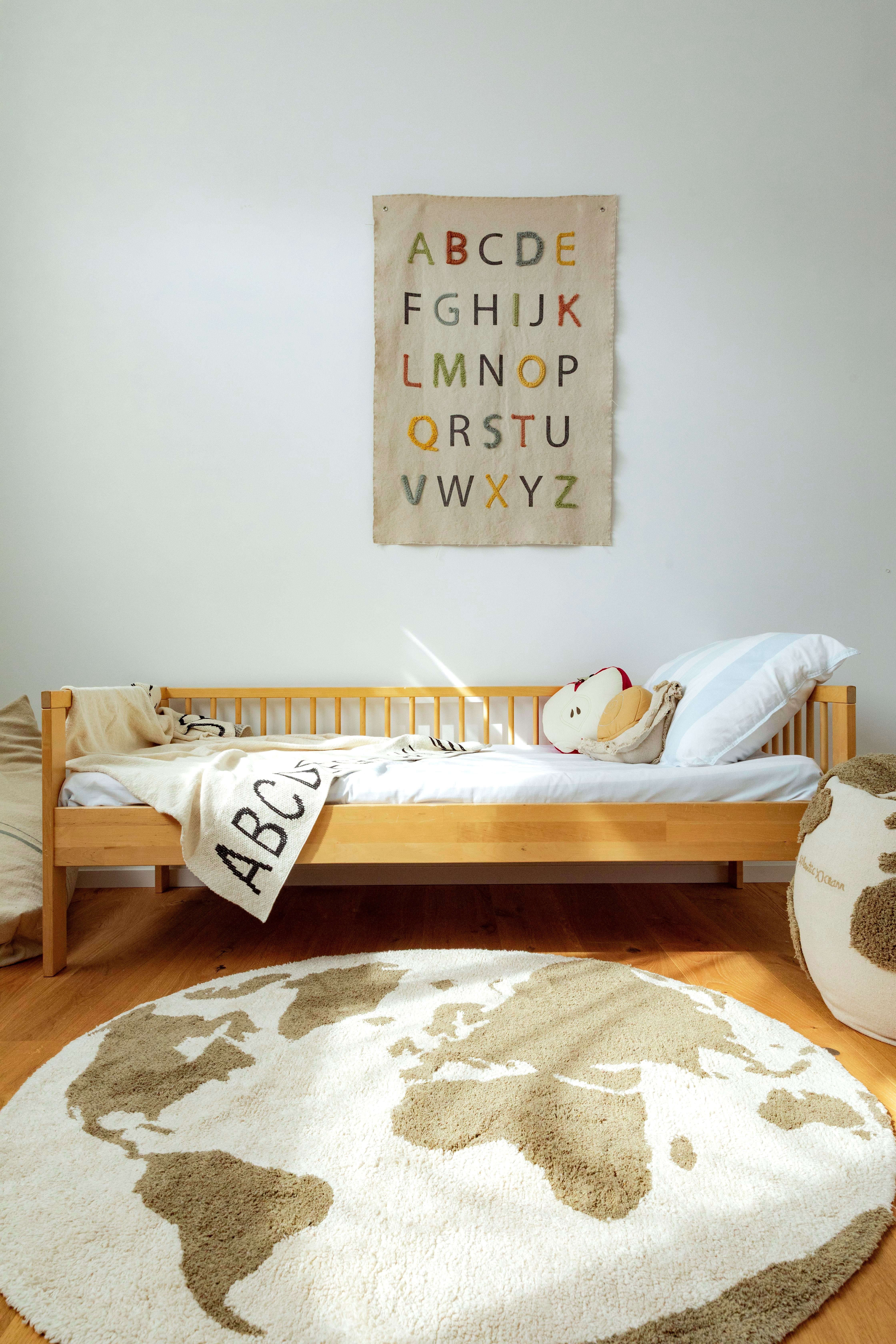 Lorena Canals Çocuk Odası Halısı, World Map Rugcycled