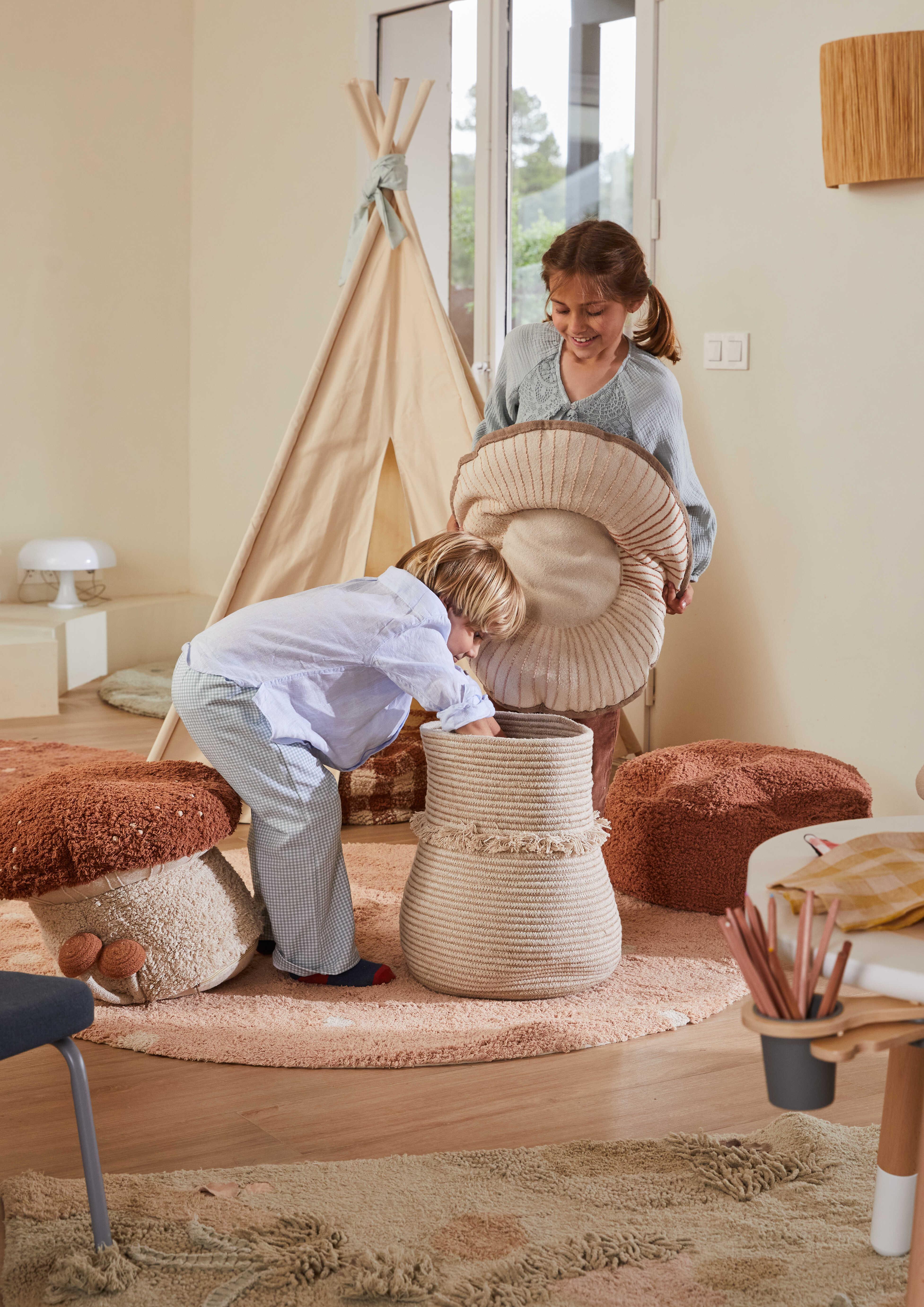 Sepet, Giant Mushroom