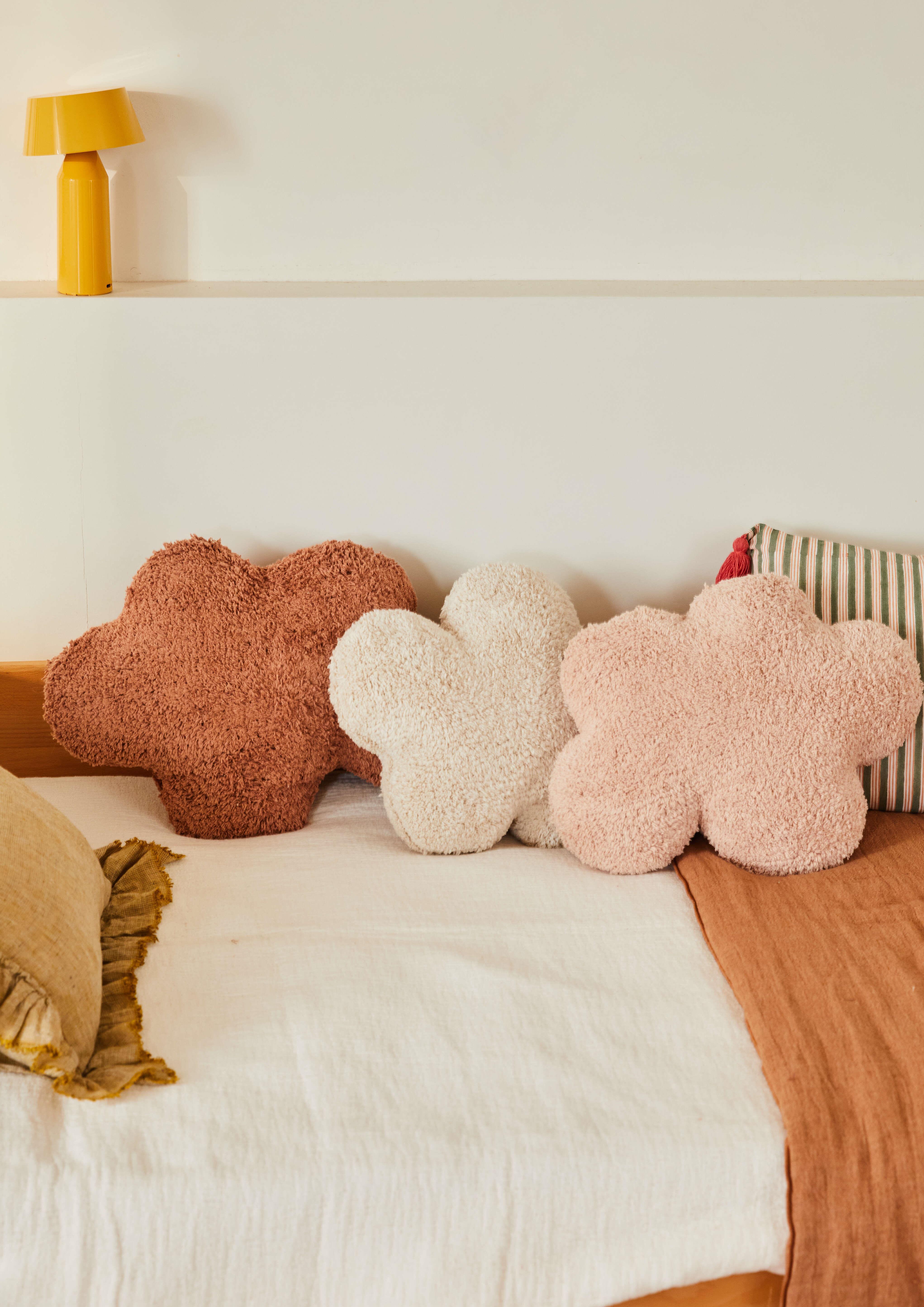 Yastık, Clouds Chestnut