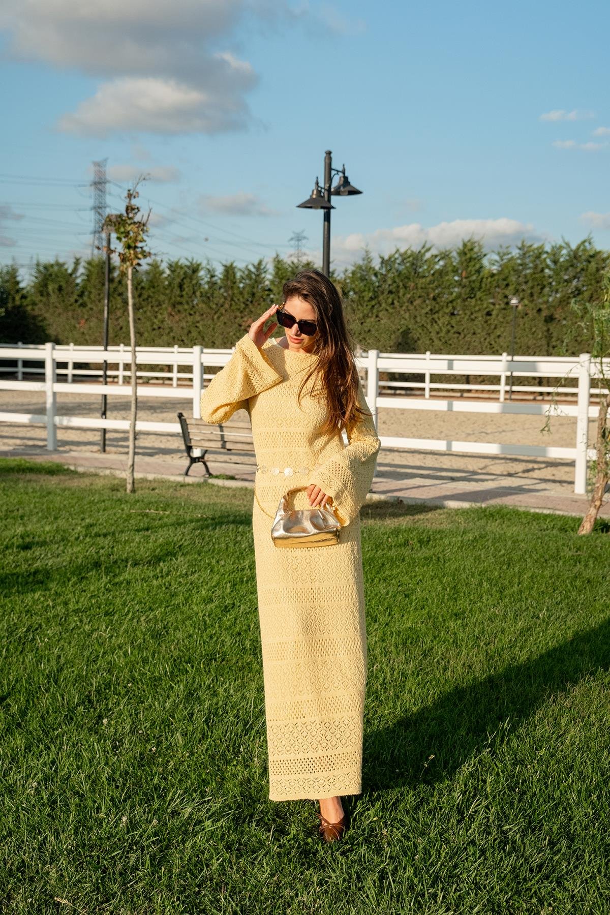 Ajur Kendinden Desenli Elbise Sarı