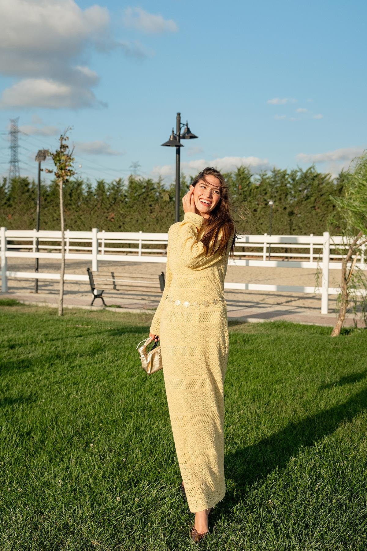 Ajur Kendinden Desenli Elbise Sarı