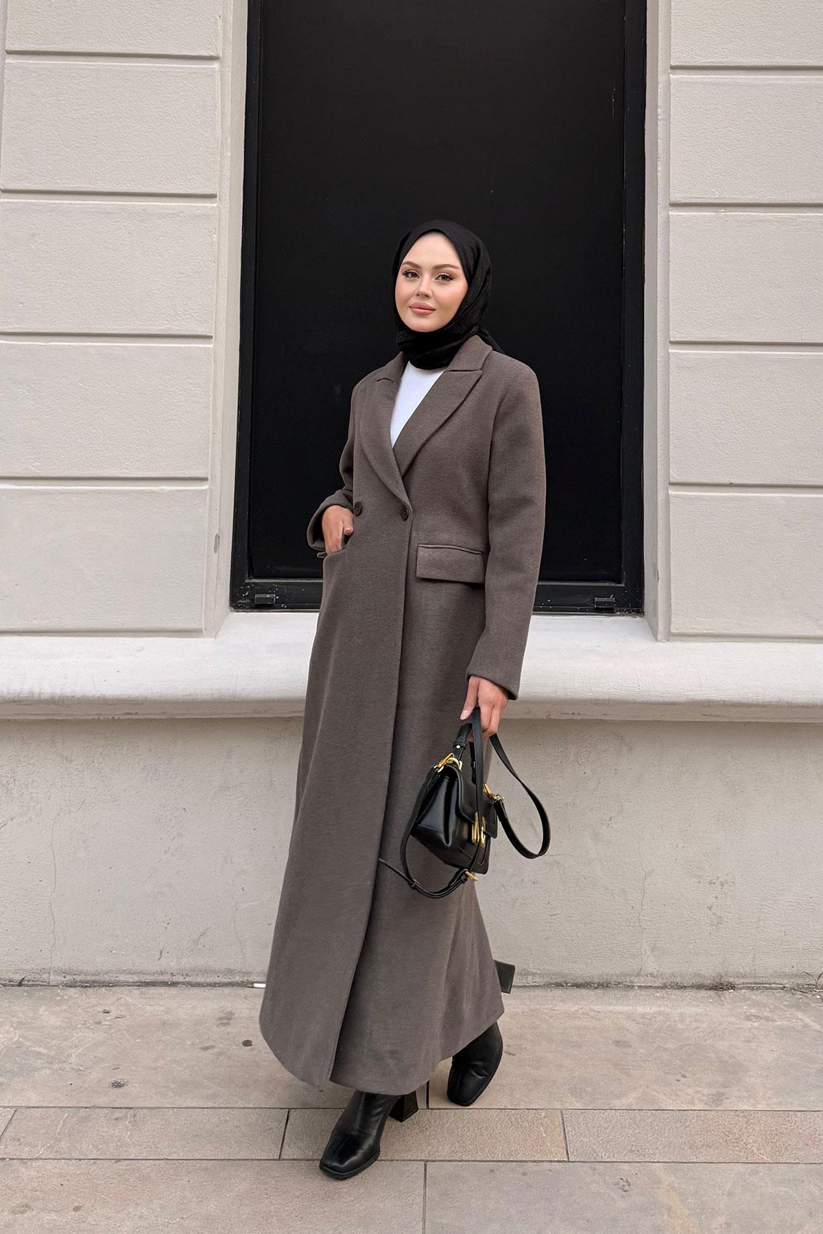 Arka Düğme Detaylı Kaşe Kaban Kahverengi